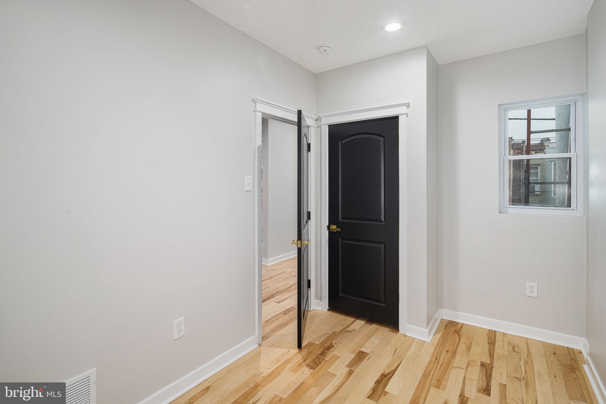 WHITMAN - Residential
