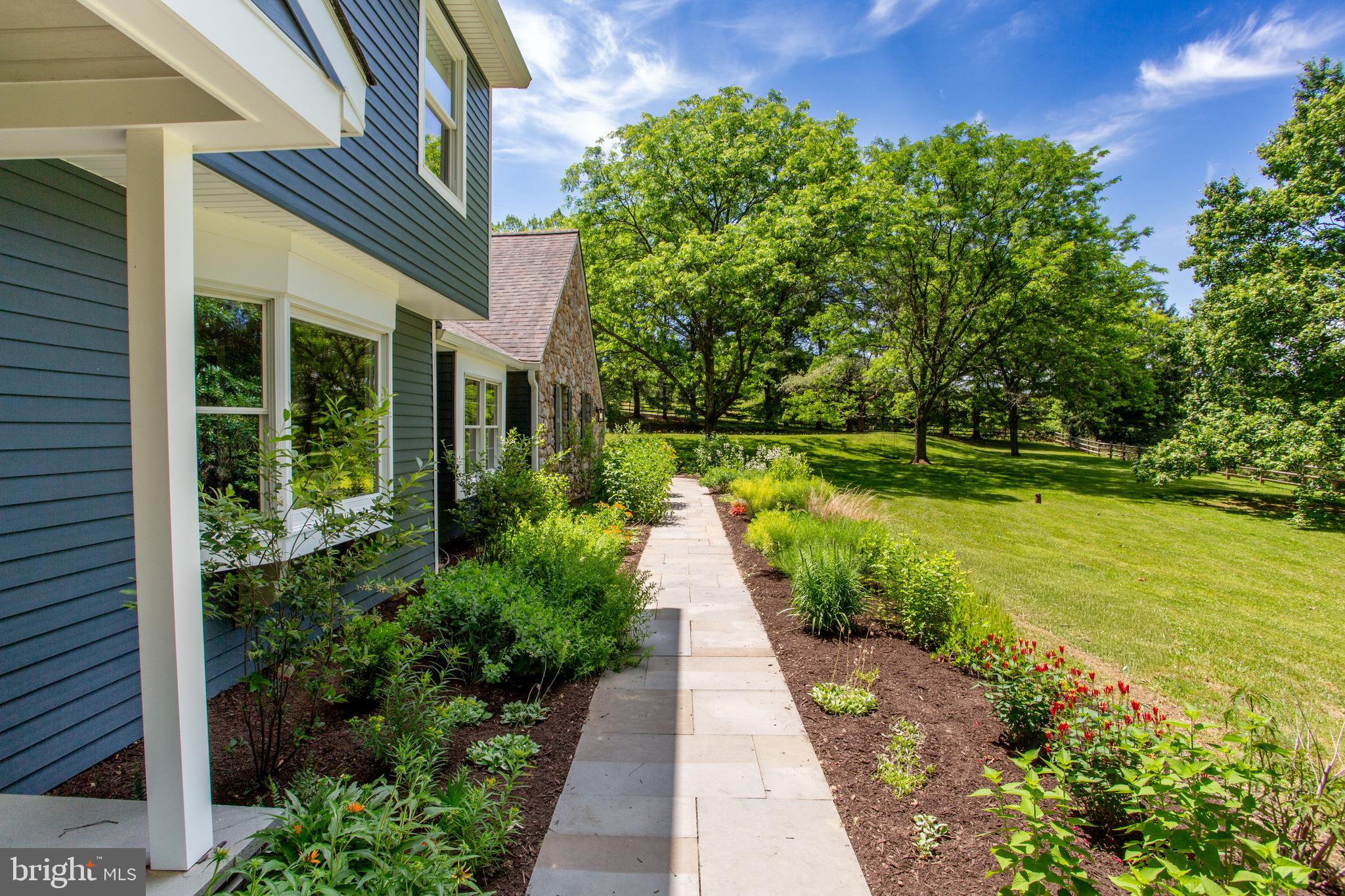 SOLEBURY FARMS EST - Residential