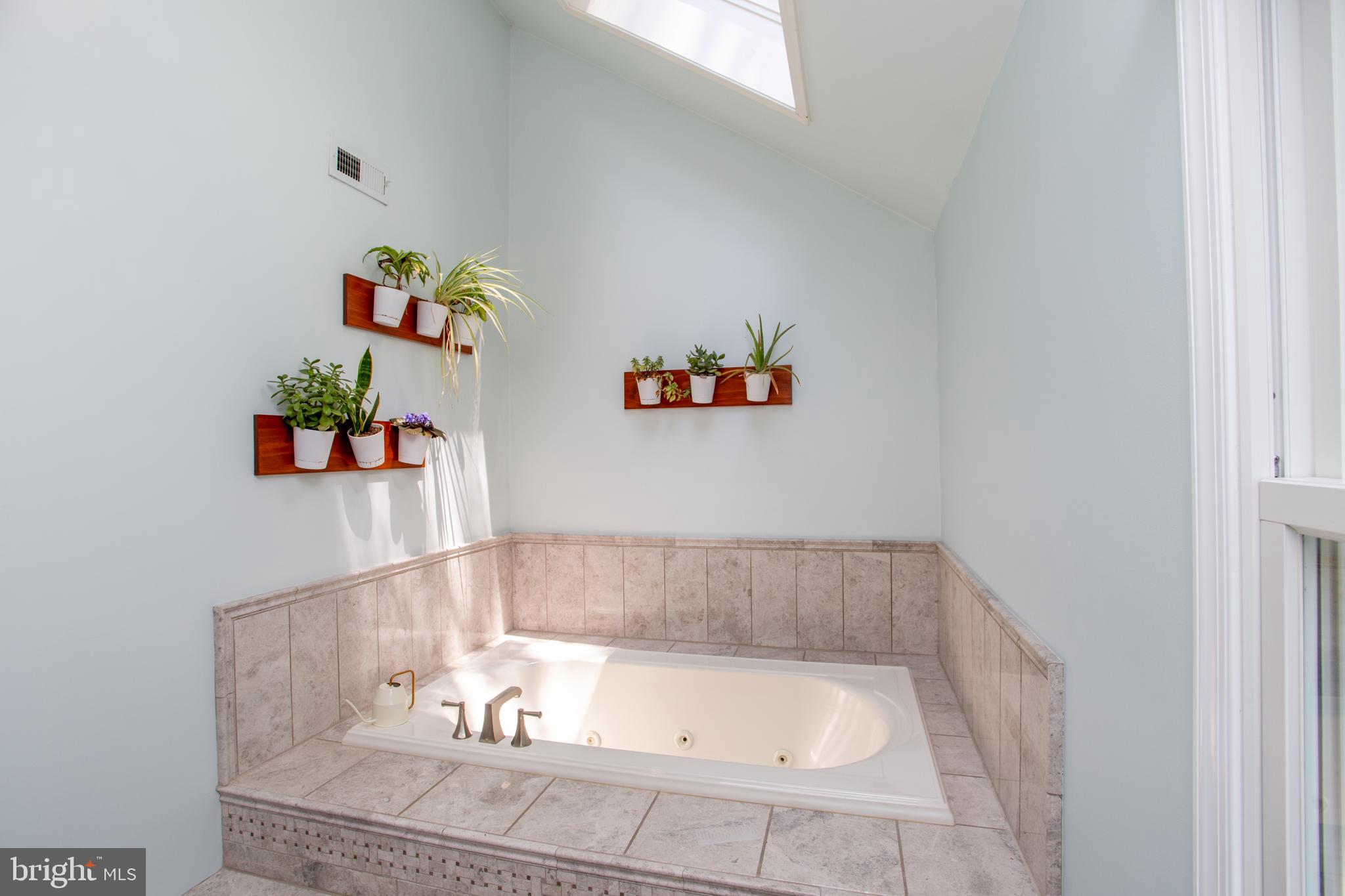 SOLEBURY FARMS EST - Residential