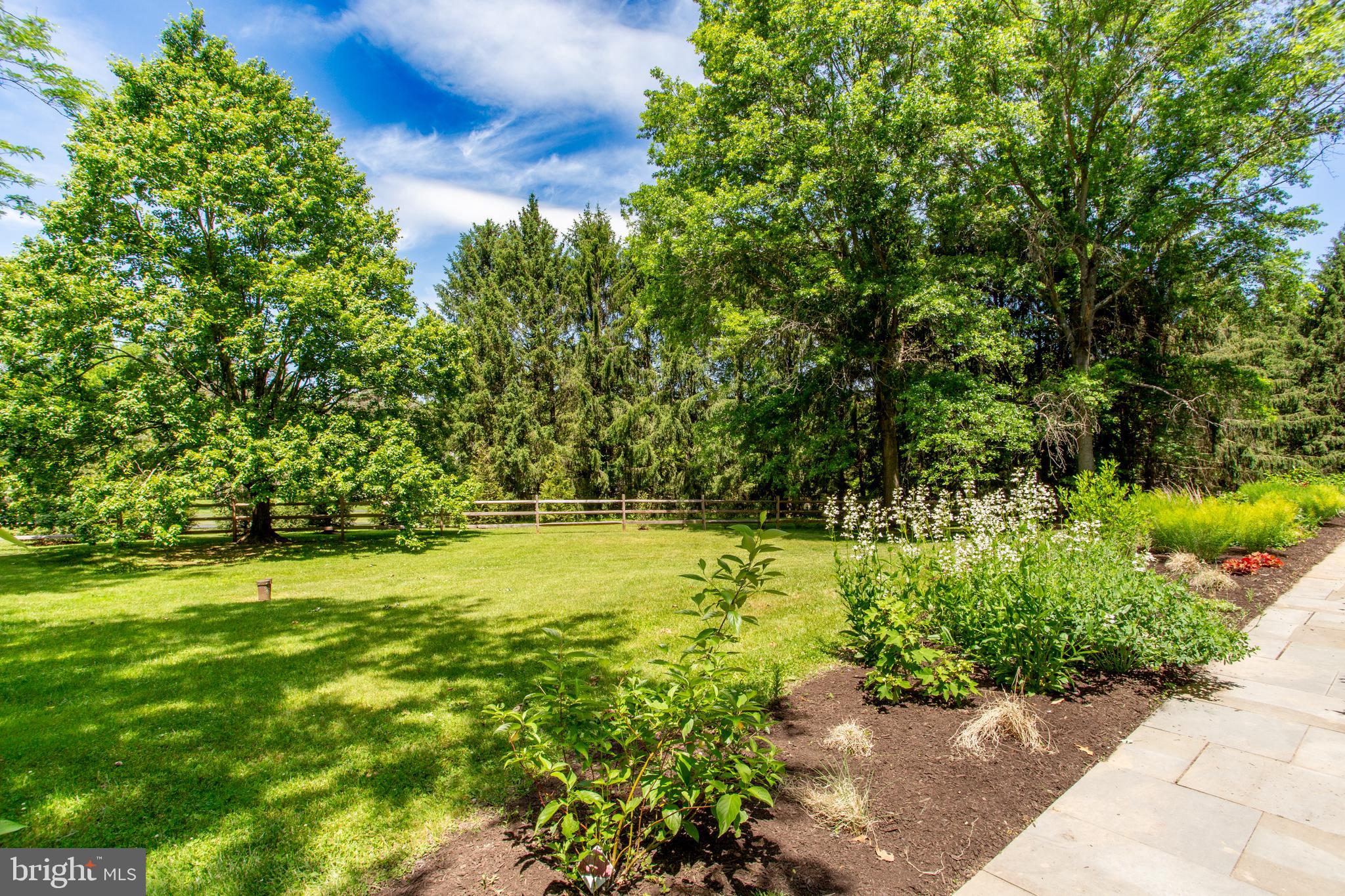 SOLEBURY FARMS EST - Residential