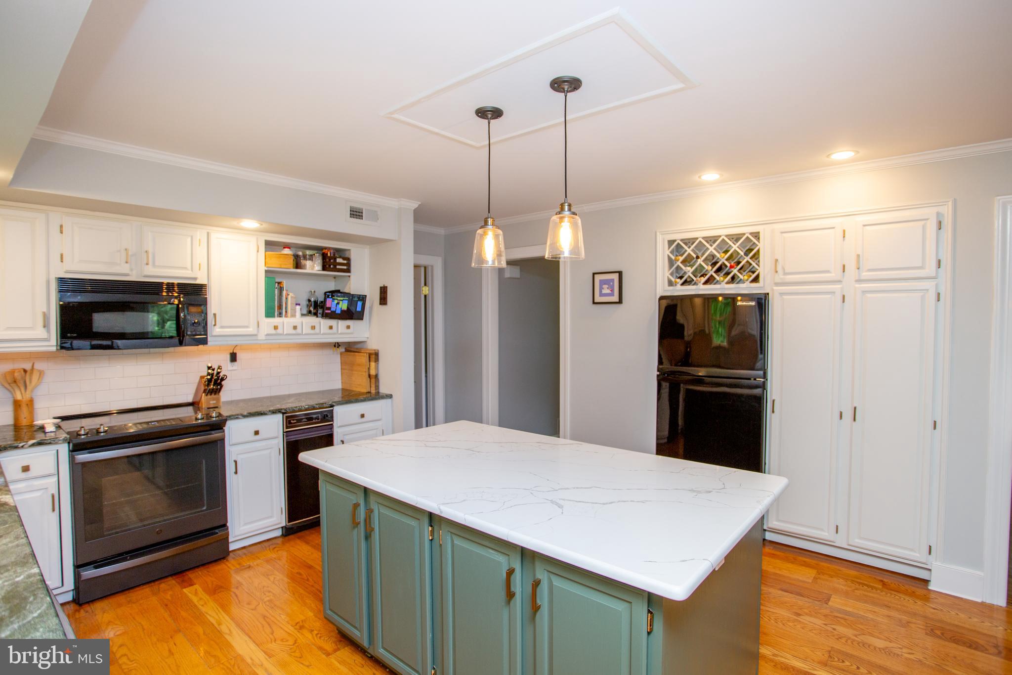 SOLEBURY FARMS EST - Residential