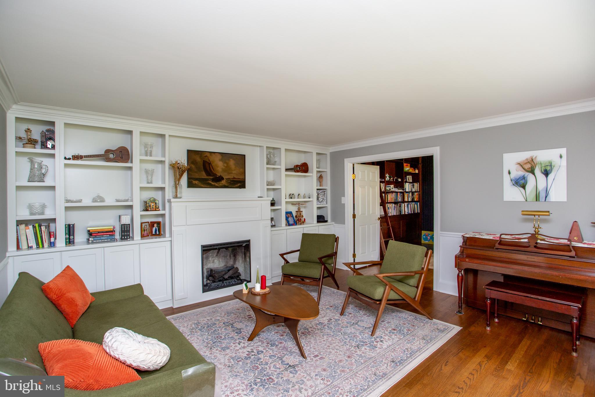SOLEBURY FARMS EST - Residential