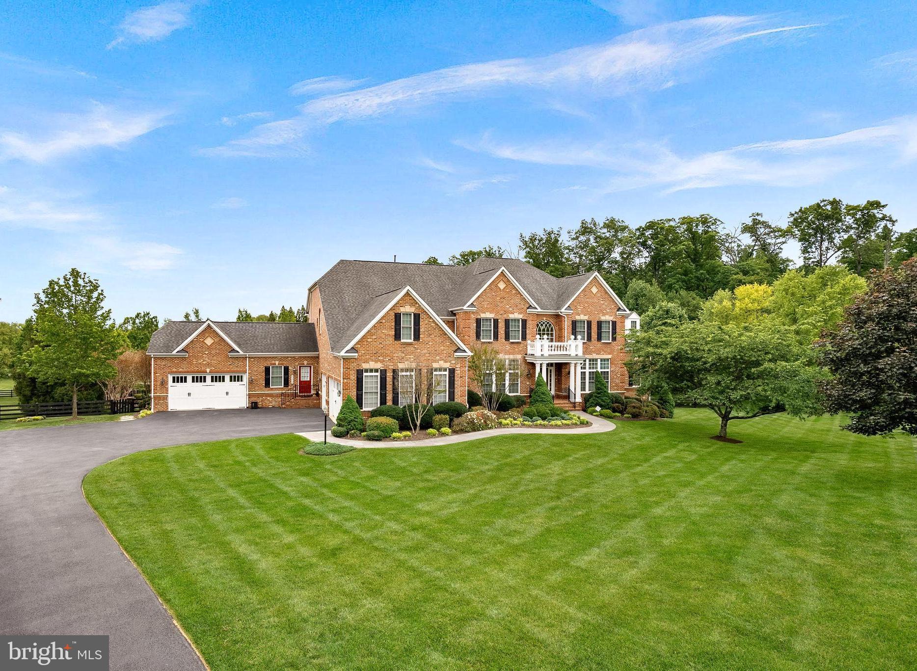 LONG ACRES - Residential