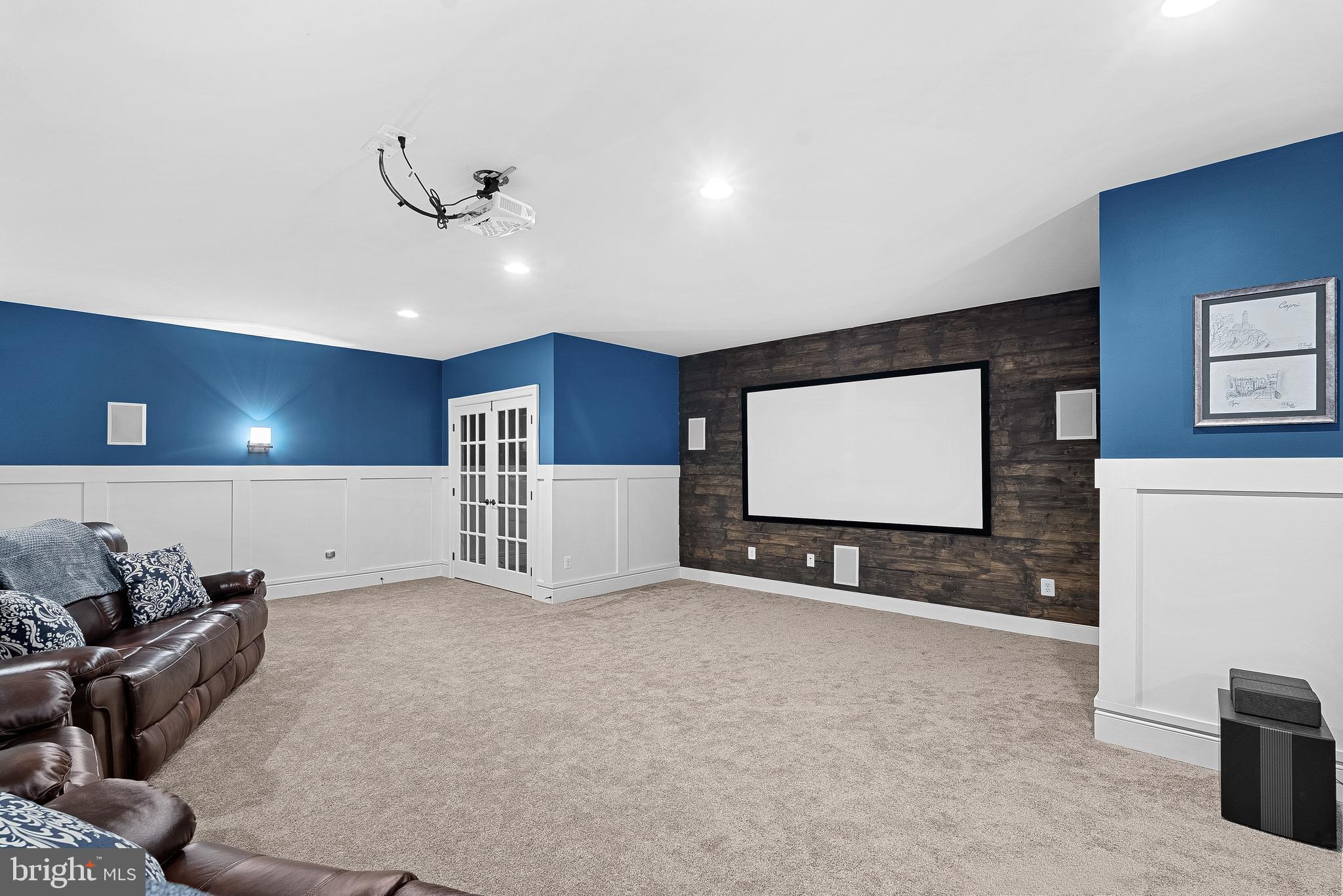 LONG ACRES - Residential