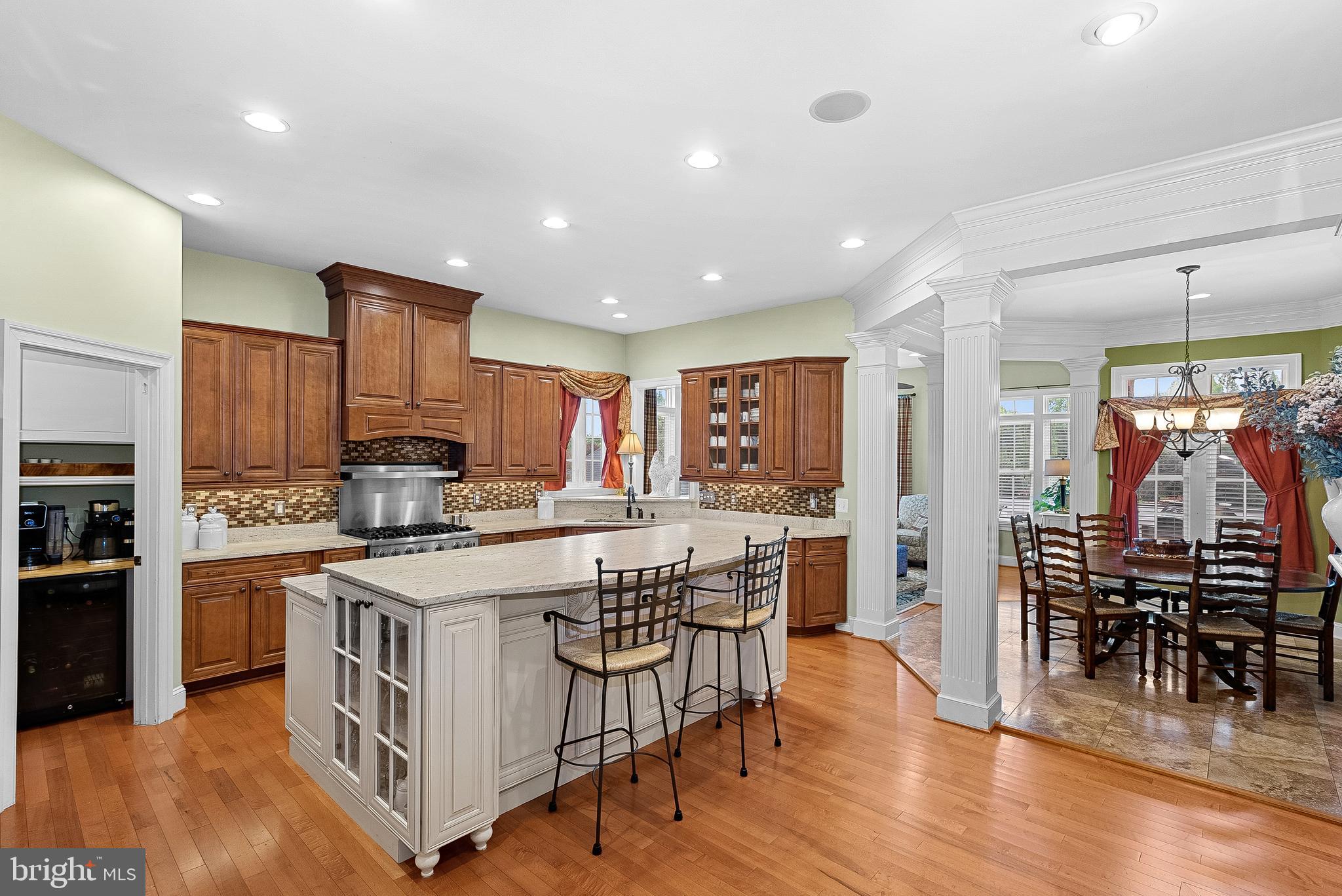 LONG ACRES - Residential