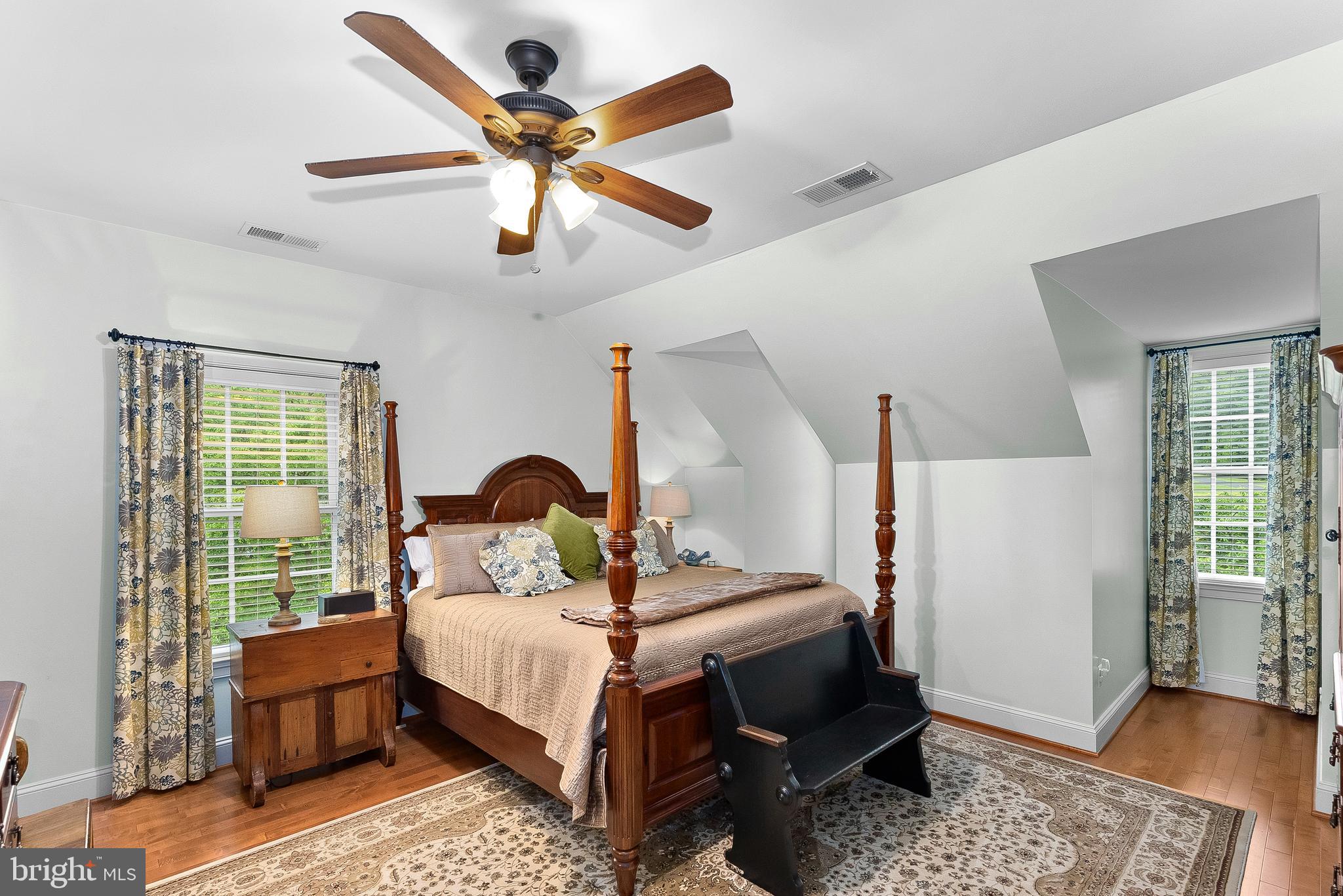 LONG ACRES - Residential