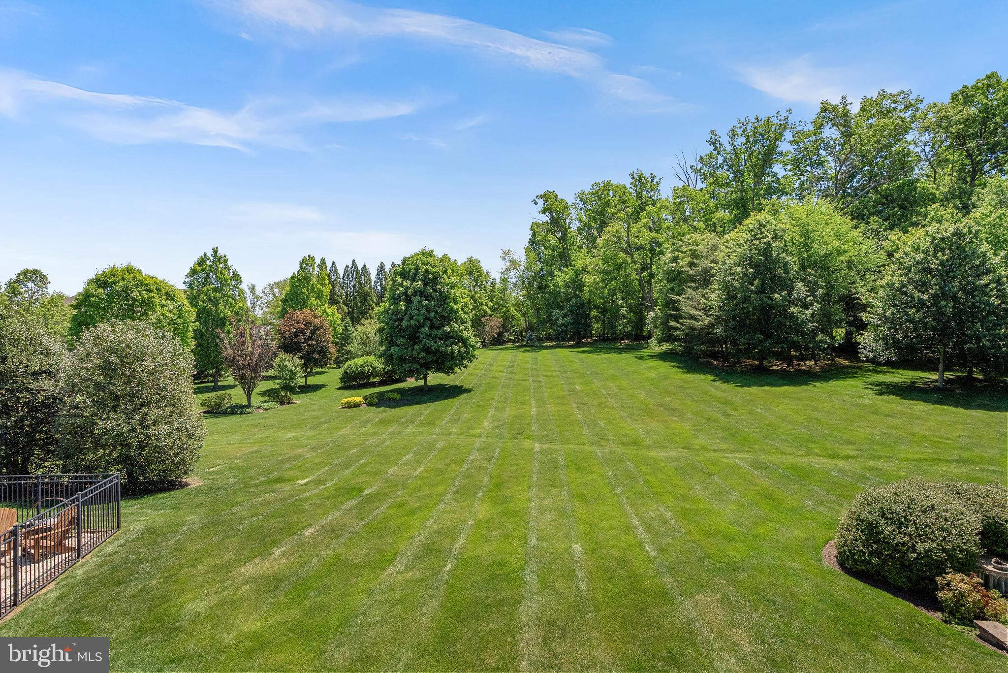 LONG ACRES - Residential