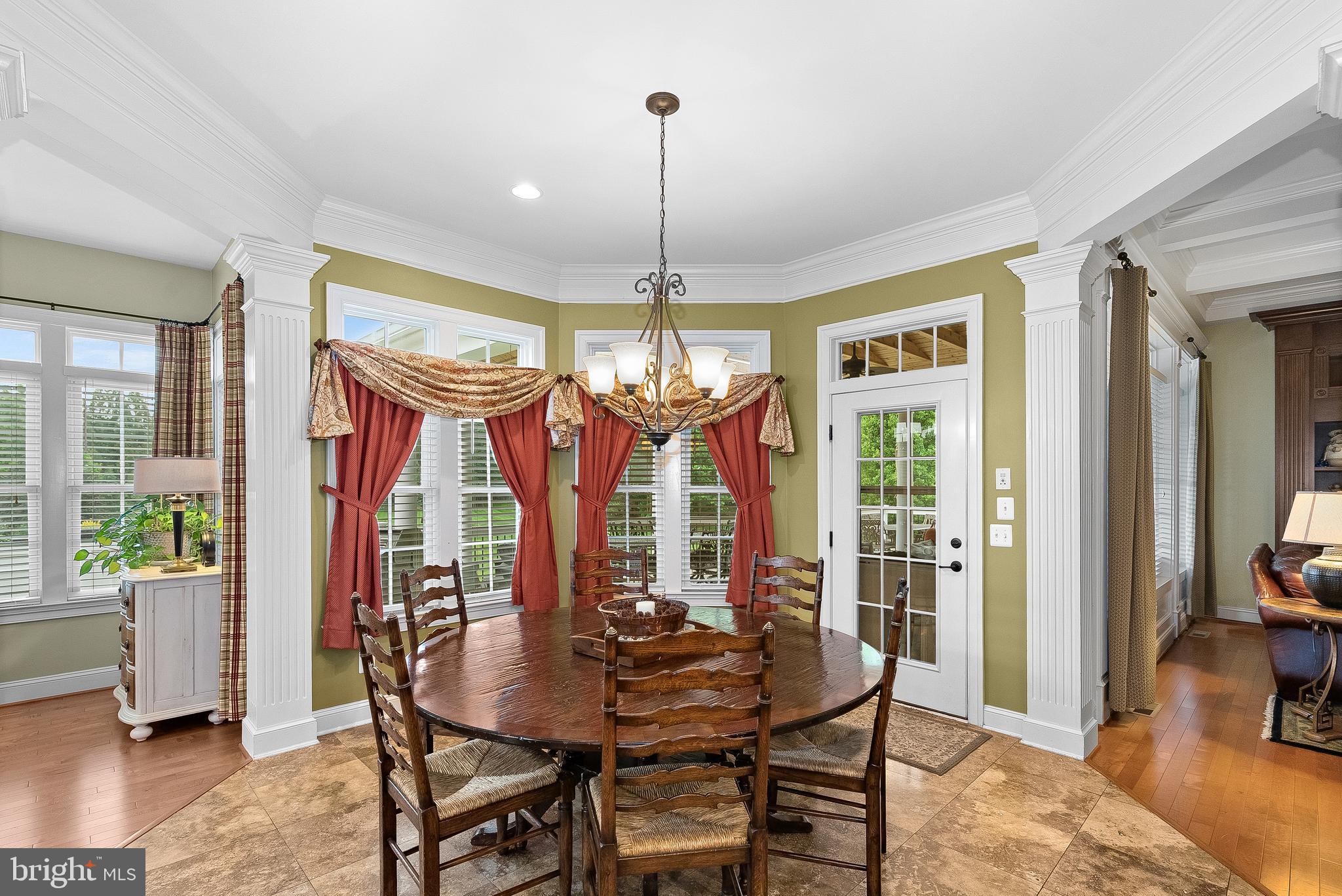 LONG ACRES - Residential
