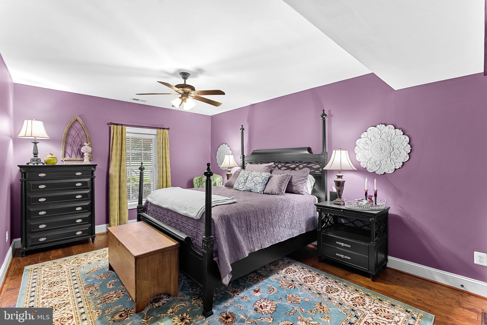 LONG ACRES - Residential