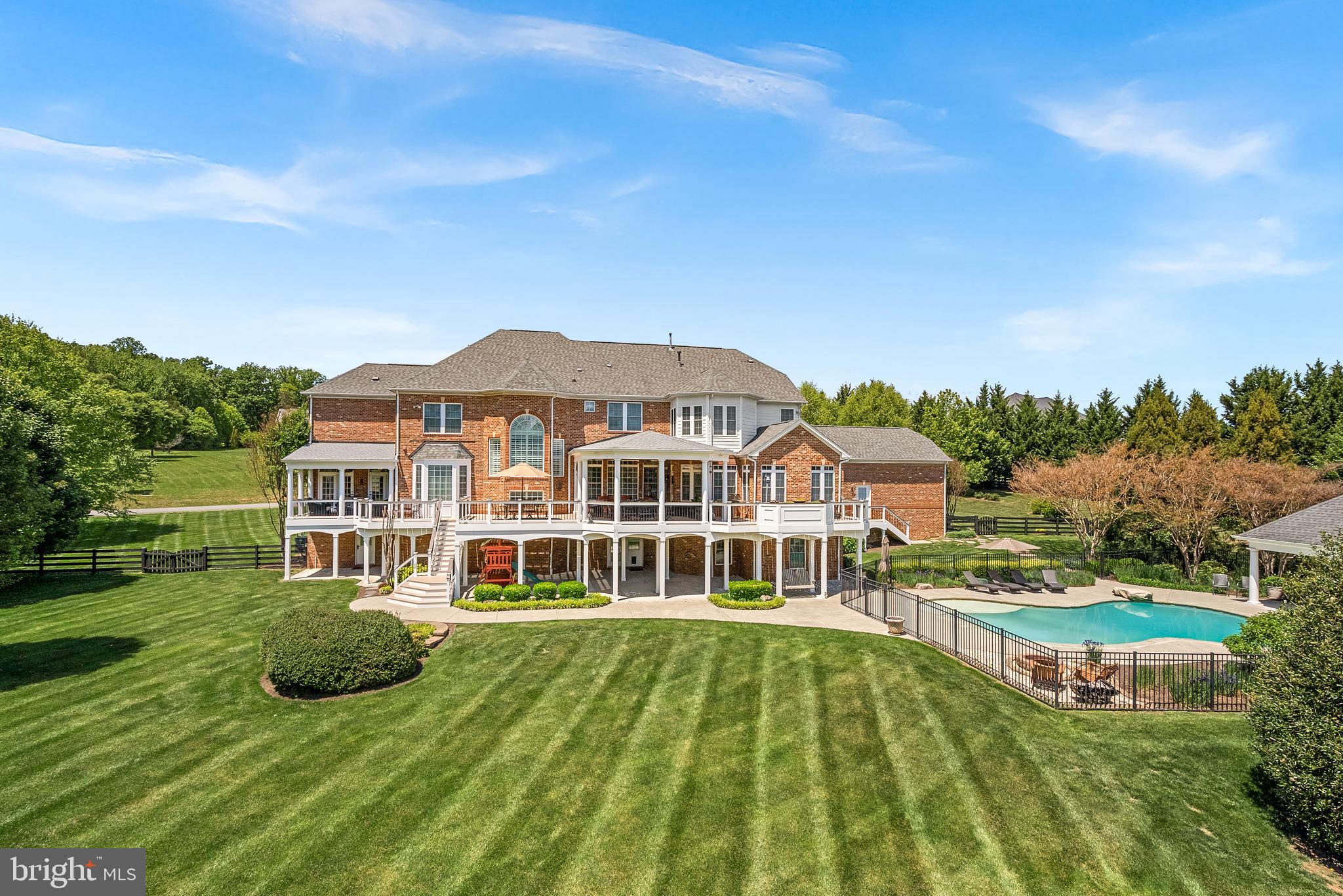 LONG ACRES - Residential