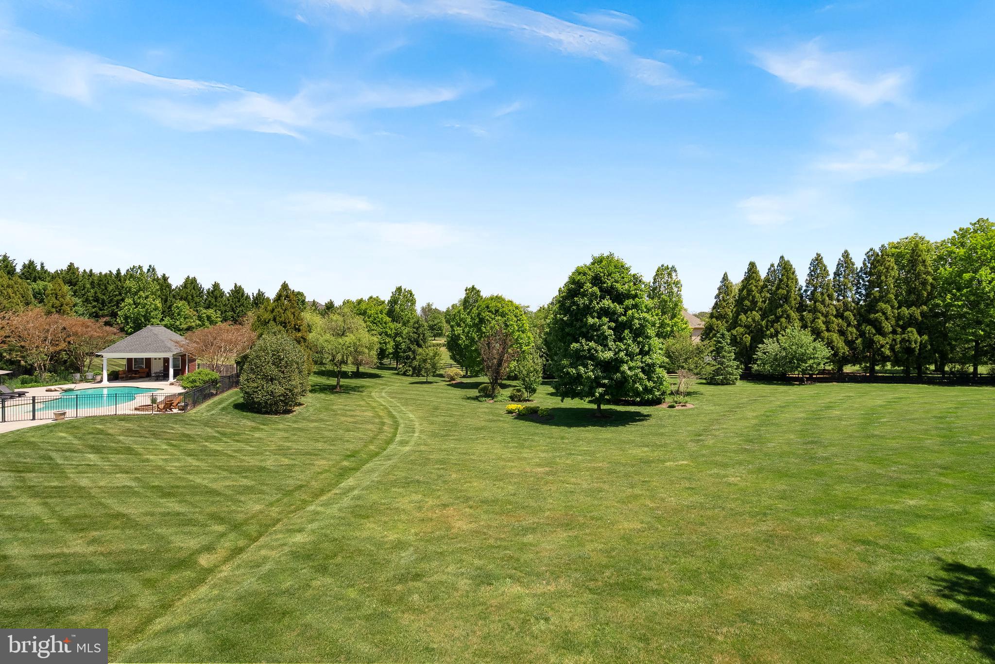 LONG ACRES - Residential