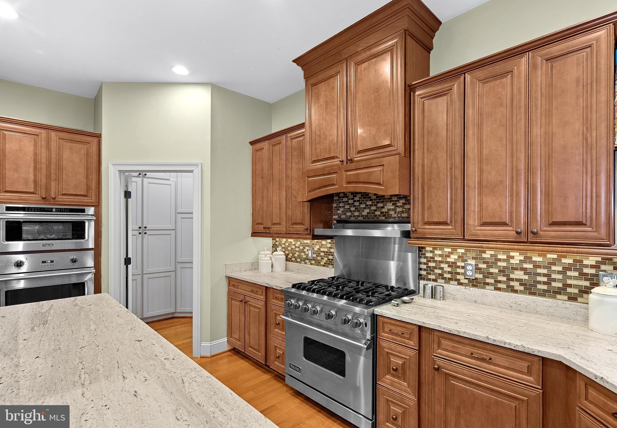 LONG ACRES - Residential