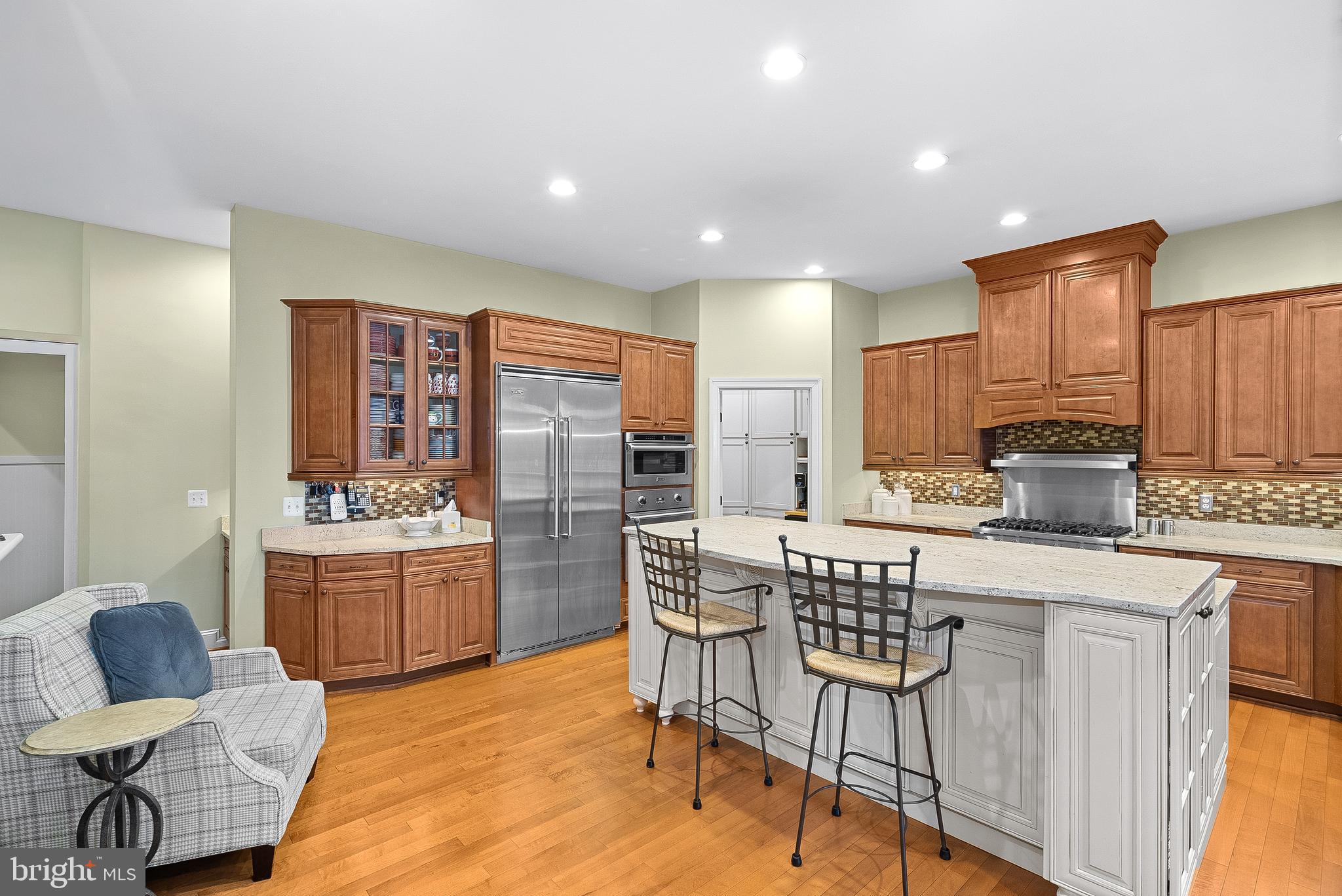 LONG ACRES - Residential