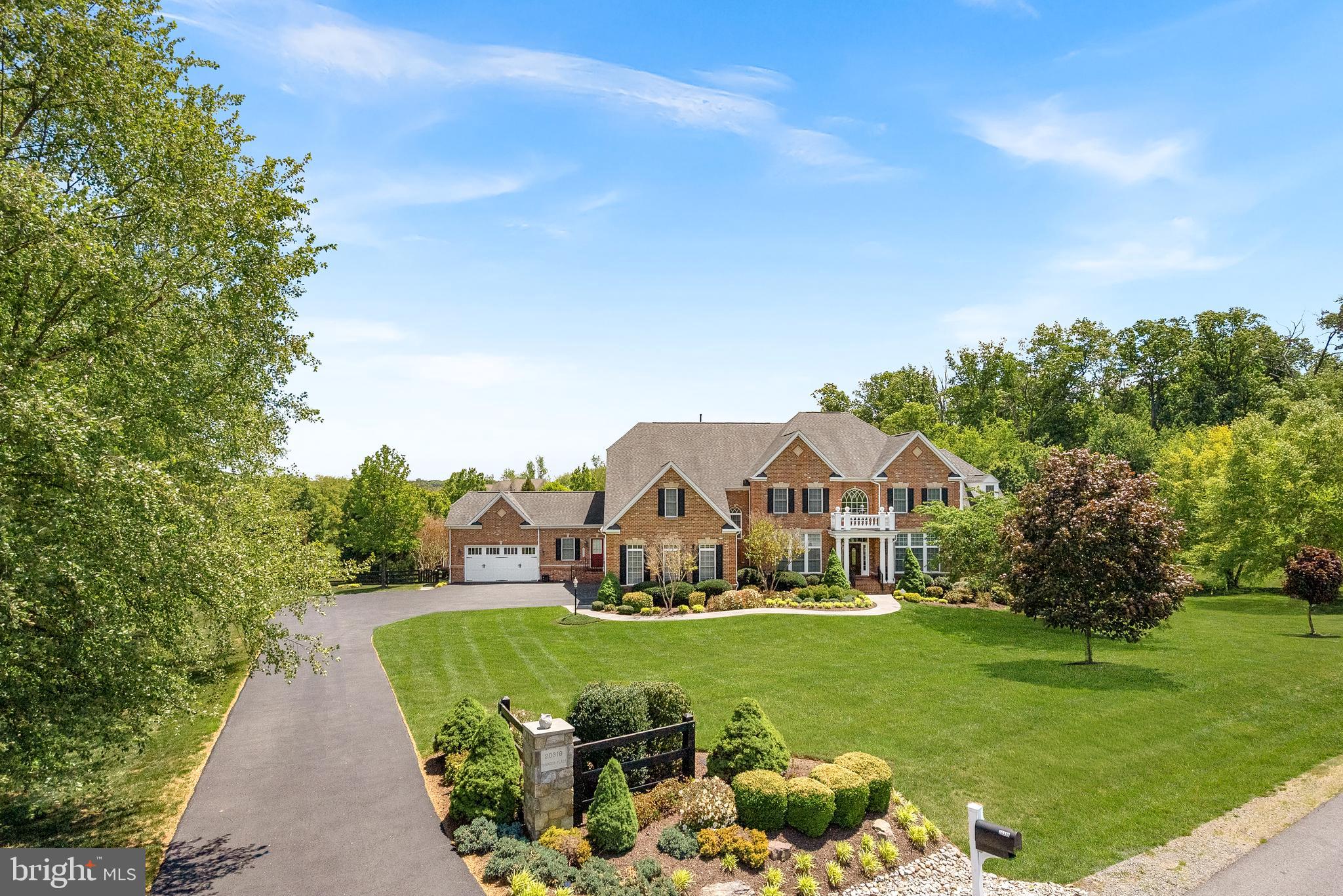 LONG ACRES - Residential
