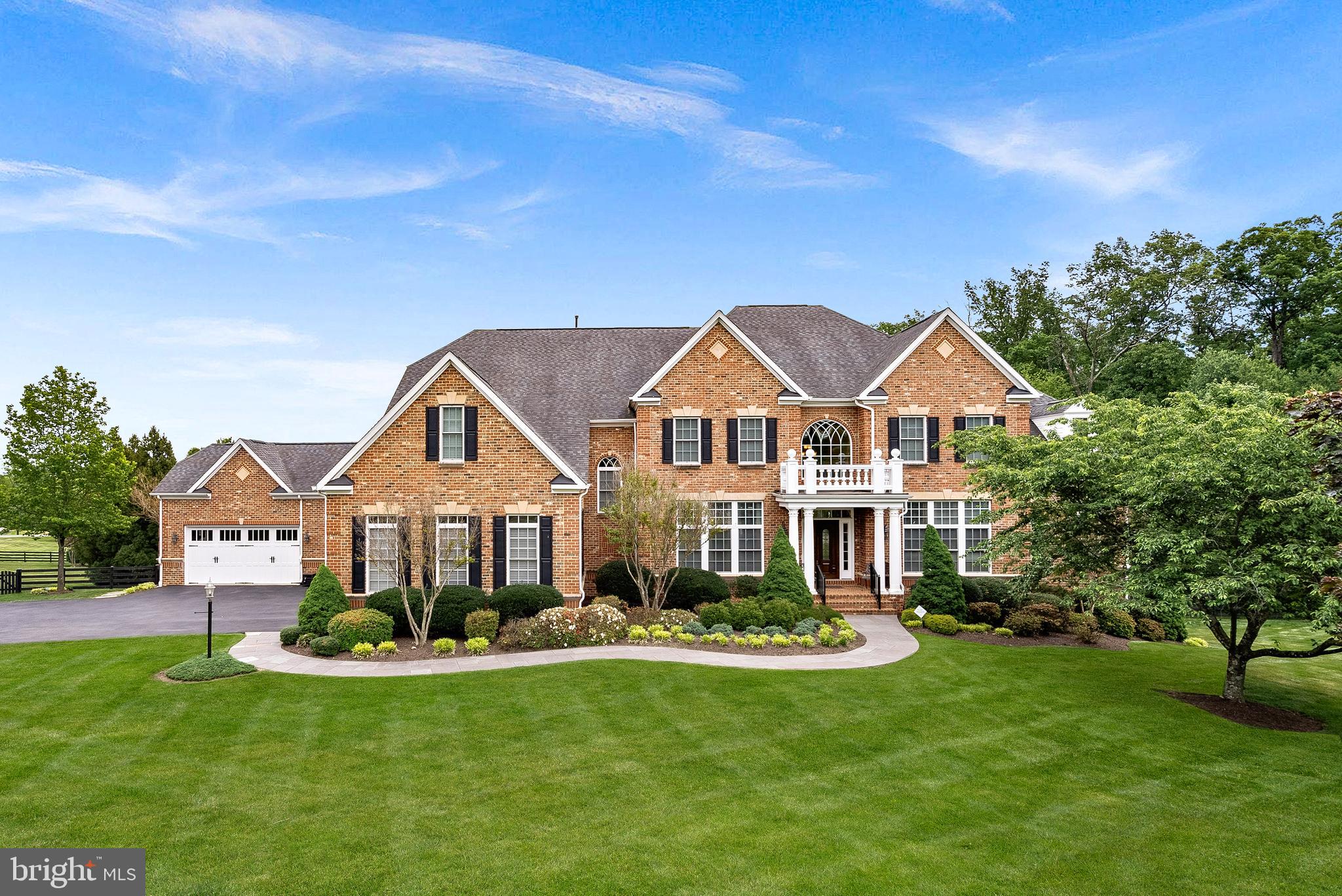 LONG ACRES - Residential