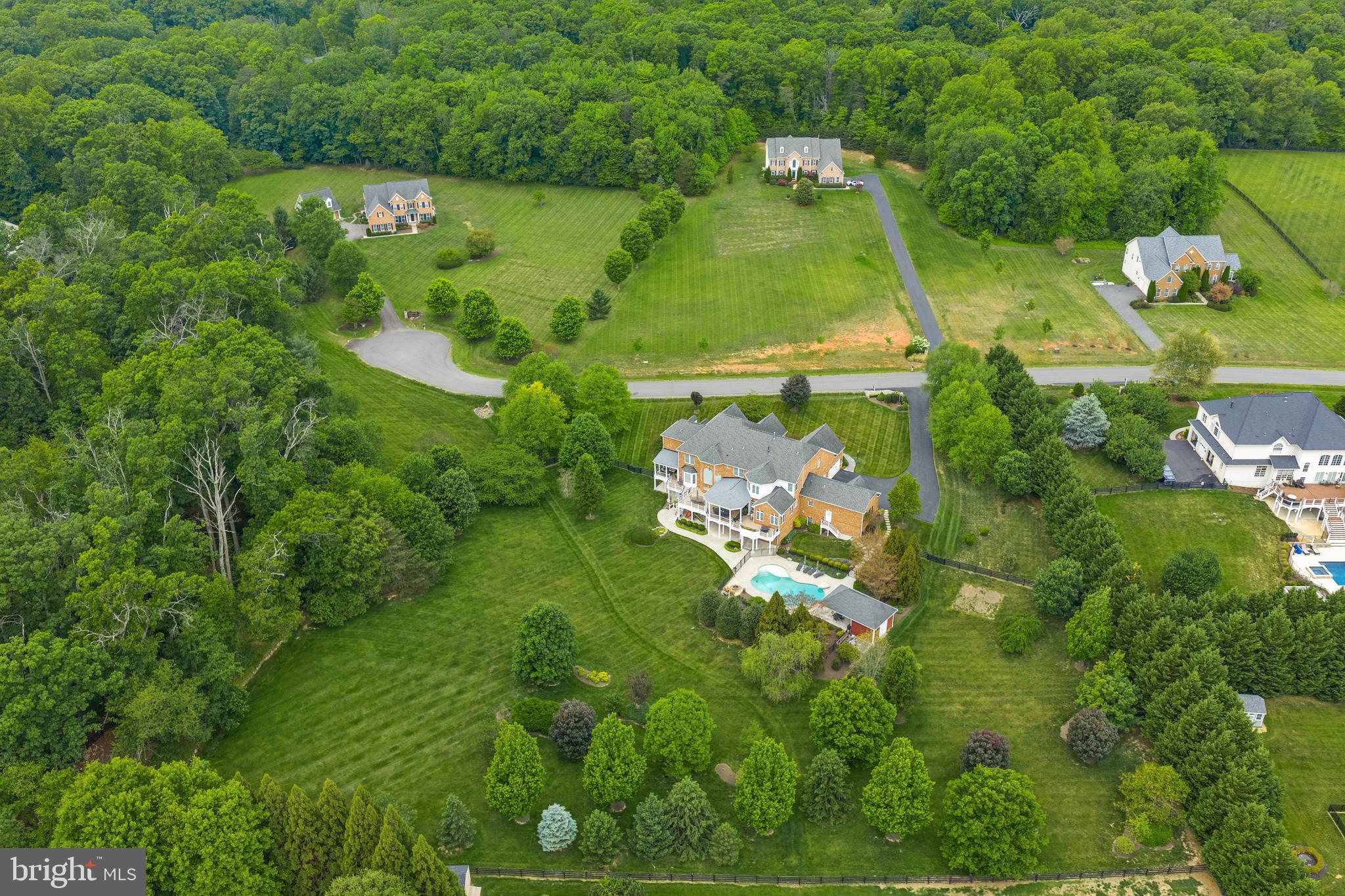 LONG ACRES - Residential