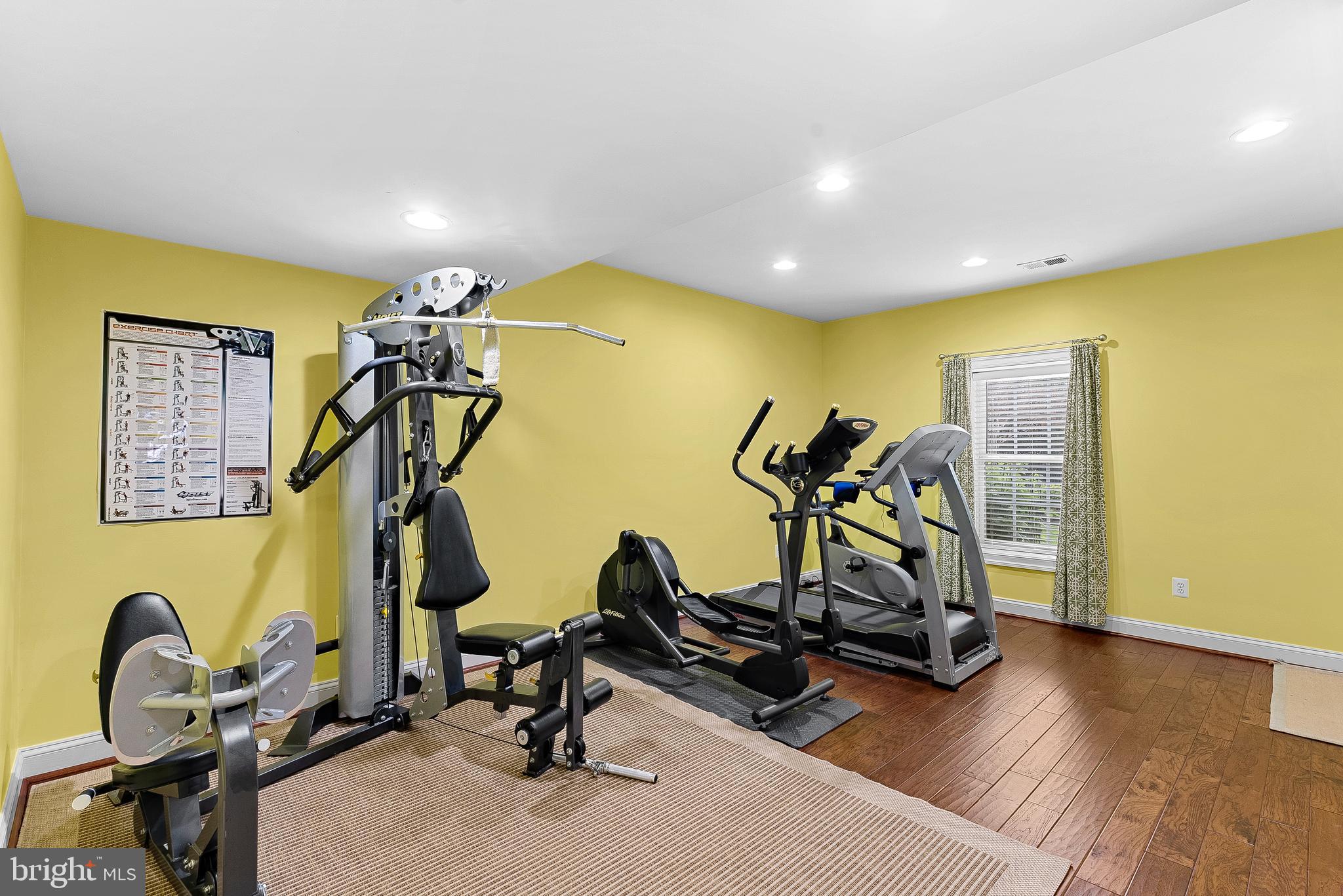 LONG ACRES - Residential
