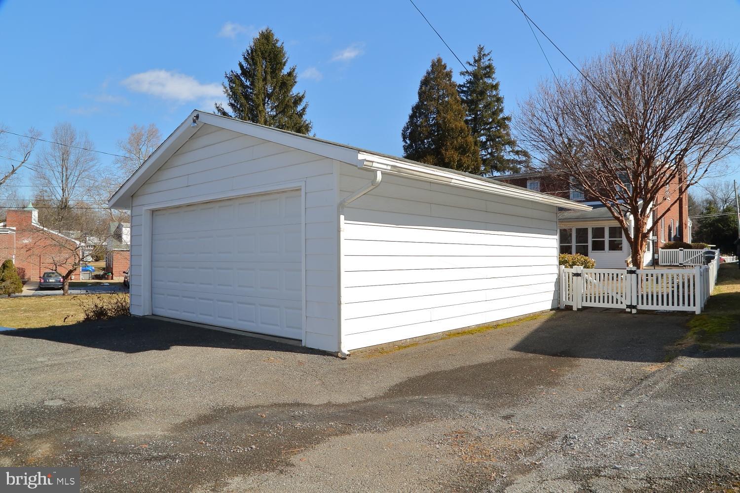 HAMILTON PARK - Residential