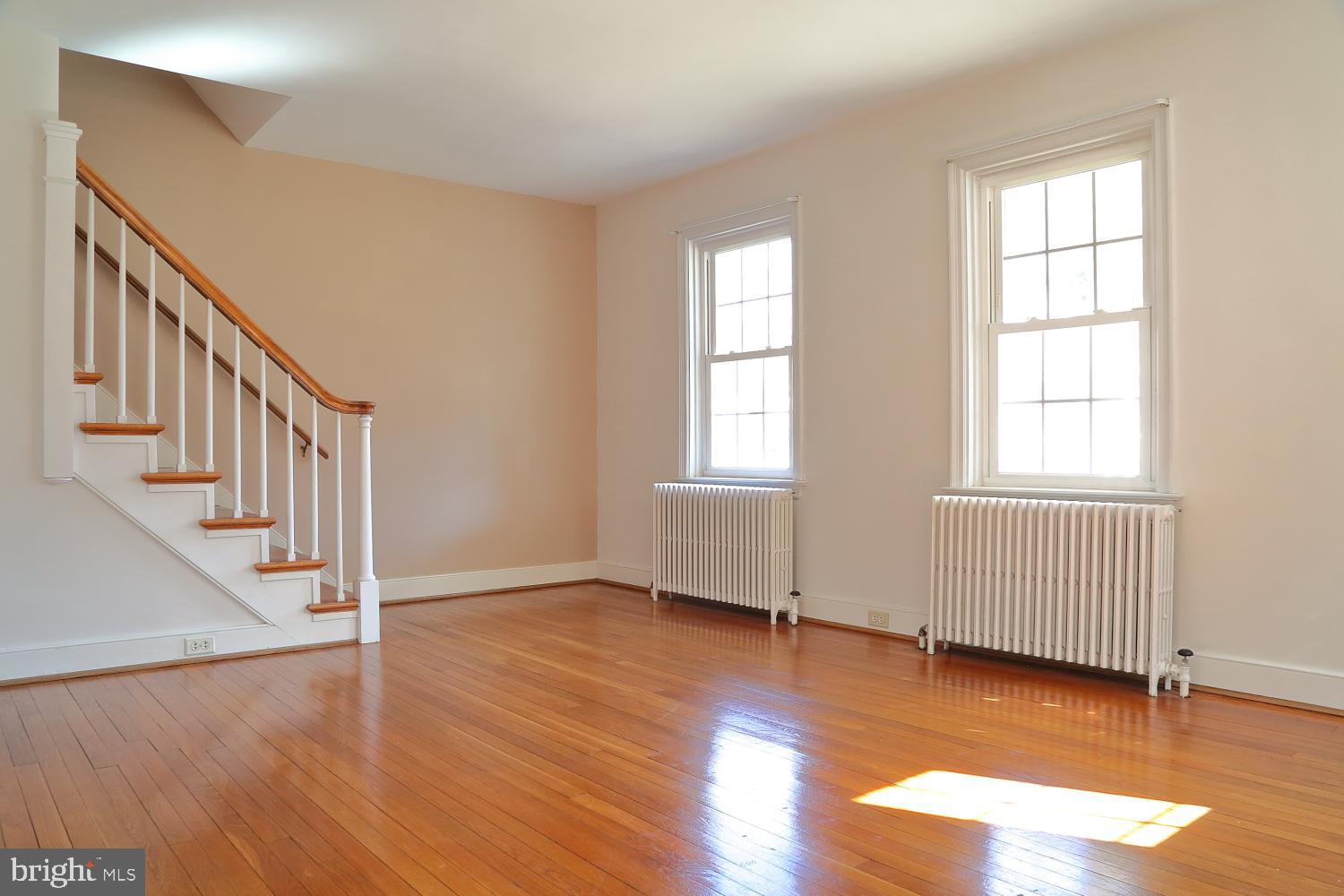 HAMILTON PARK - Residential