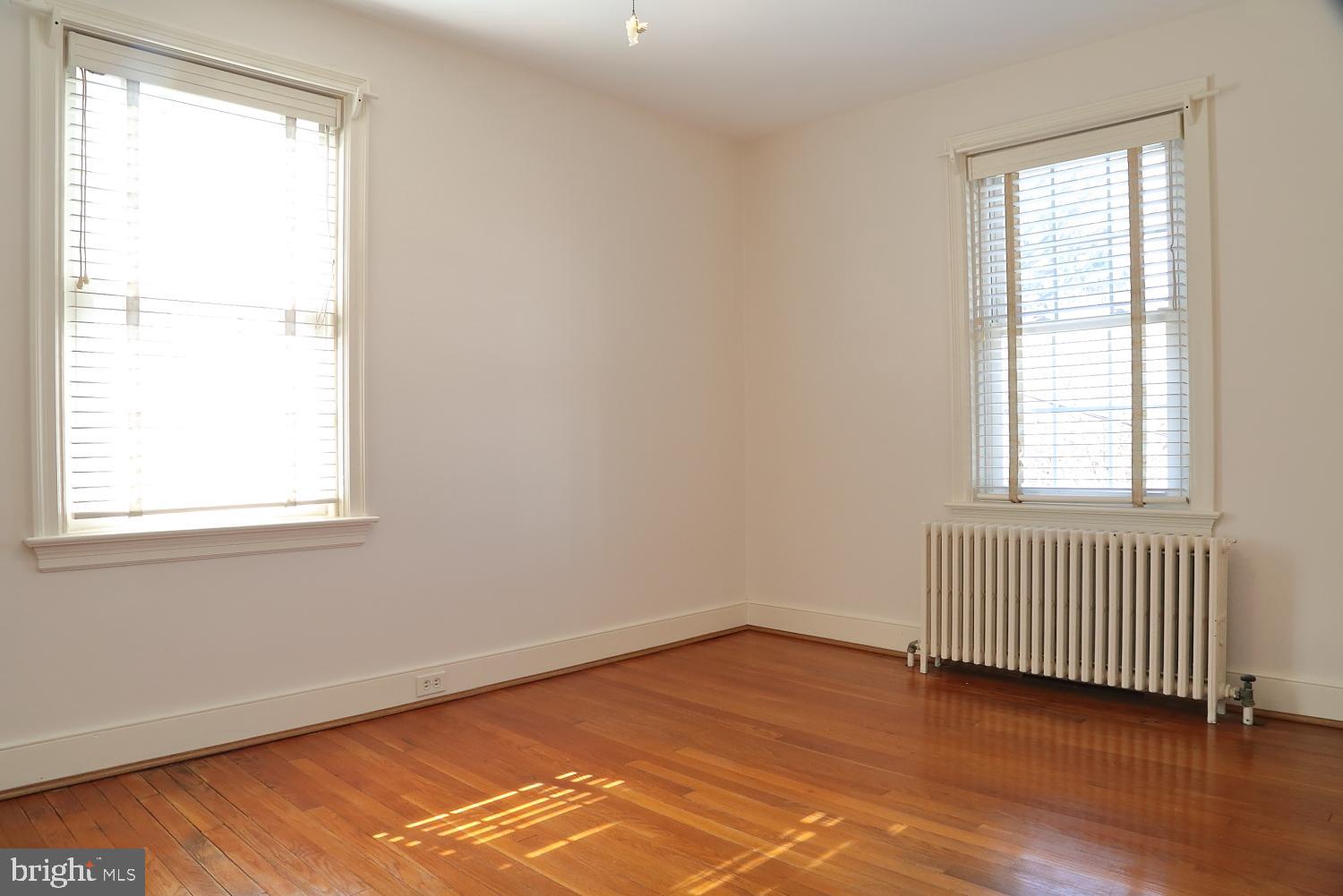 HAMILTON PARK - Residential