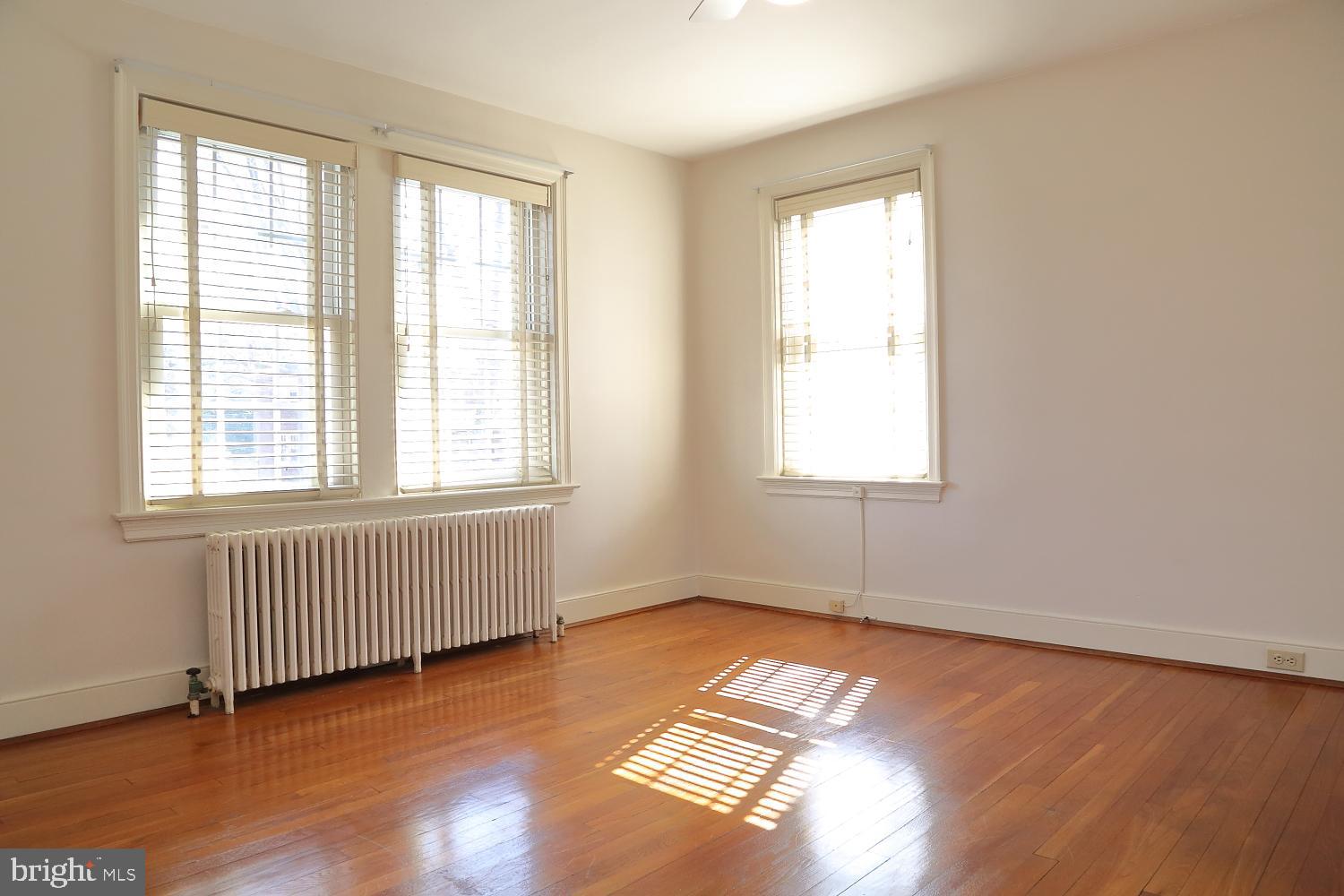 HAMILTON PARK - Residential