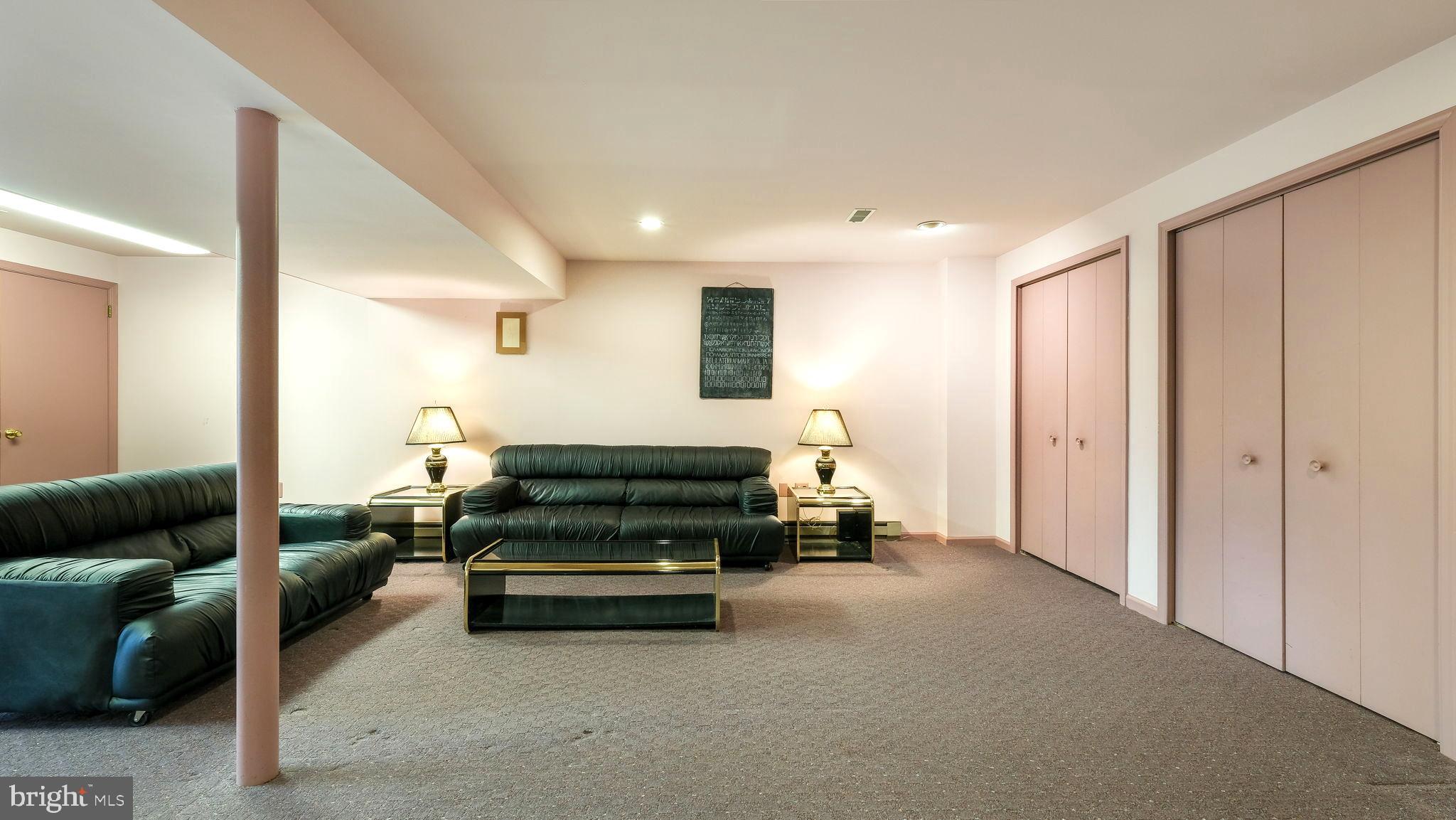 CEDAR HILL - Residential