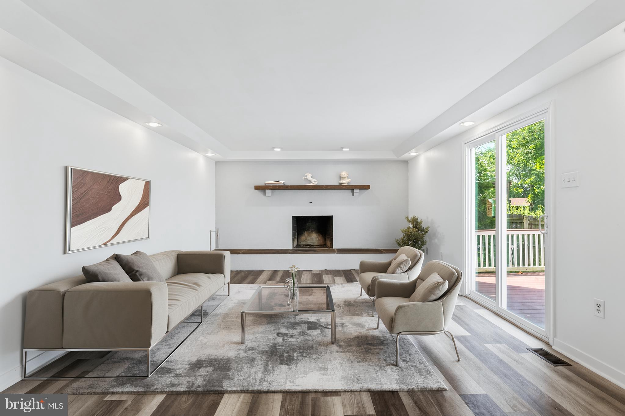 GLADE MANOR - Residential