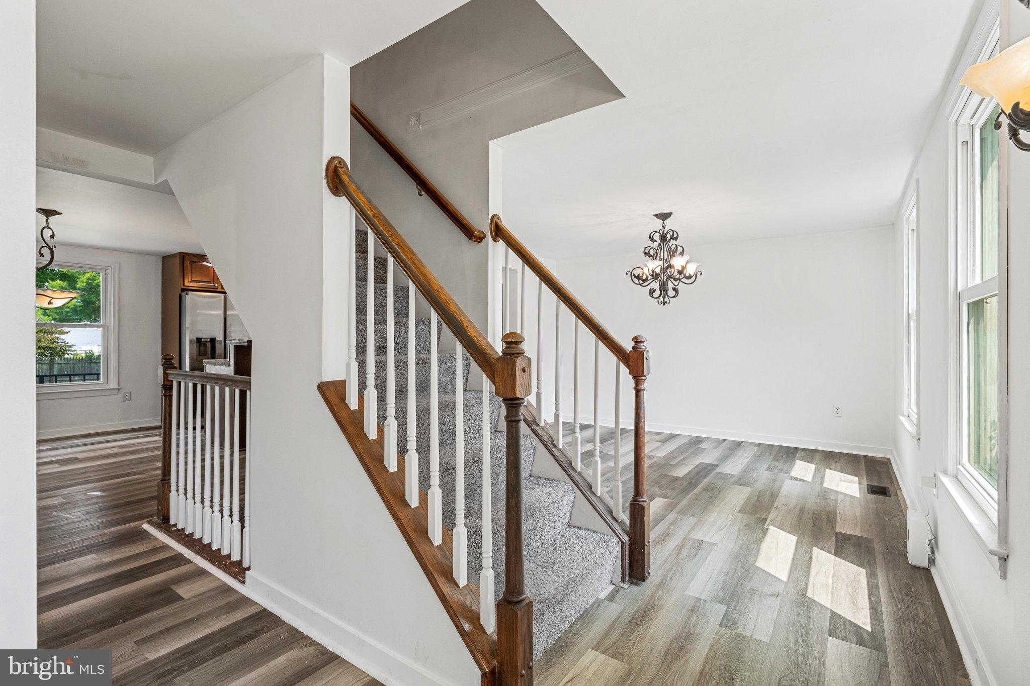 GLADE MANOR - Residential