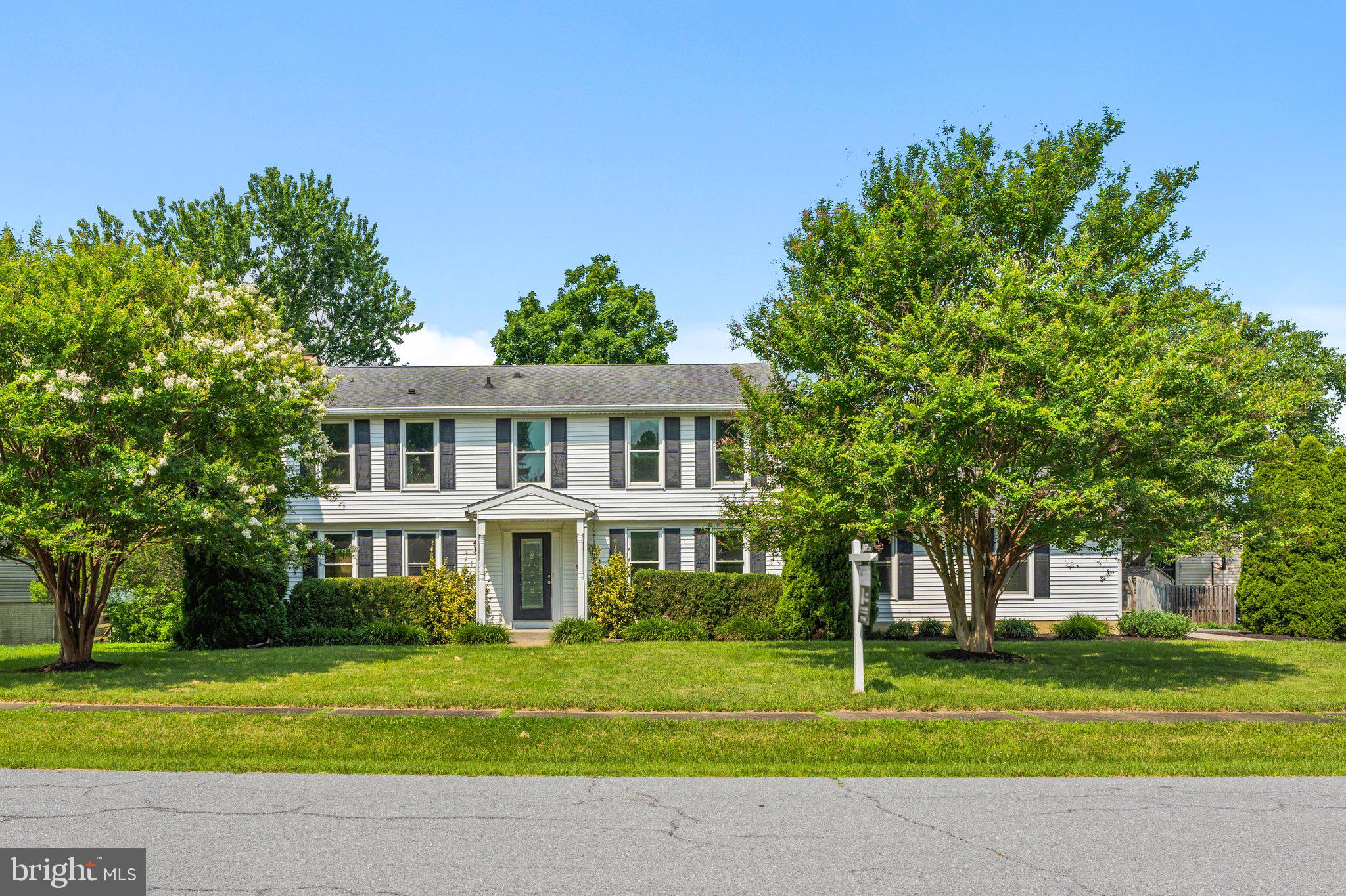 GLADE MANOR - Residential