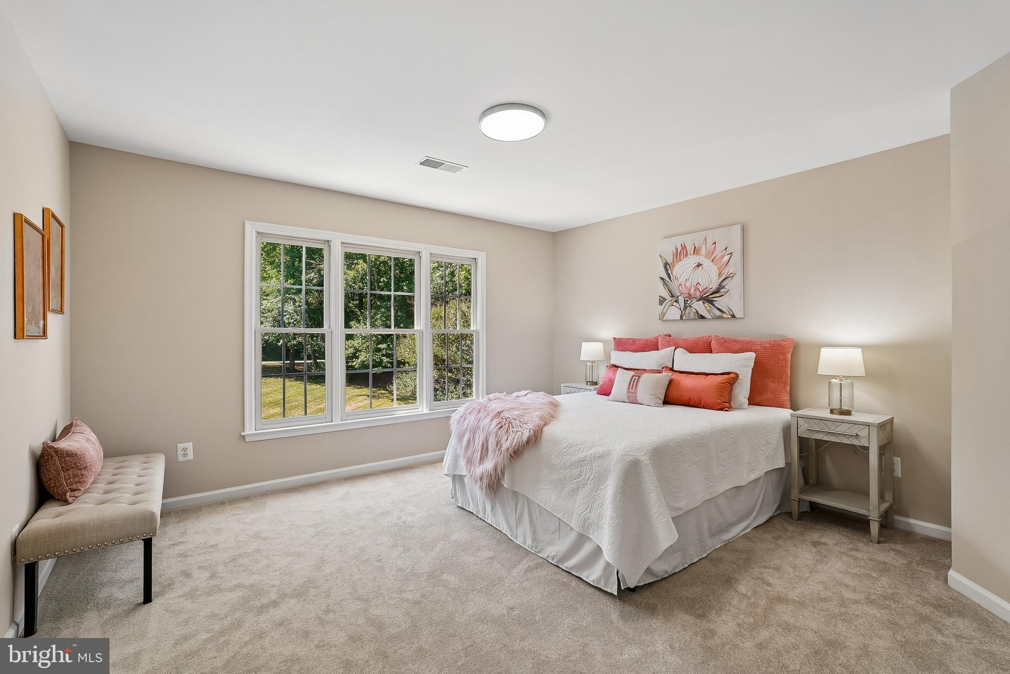 CROSSFIELDS - Residential