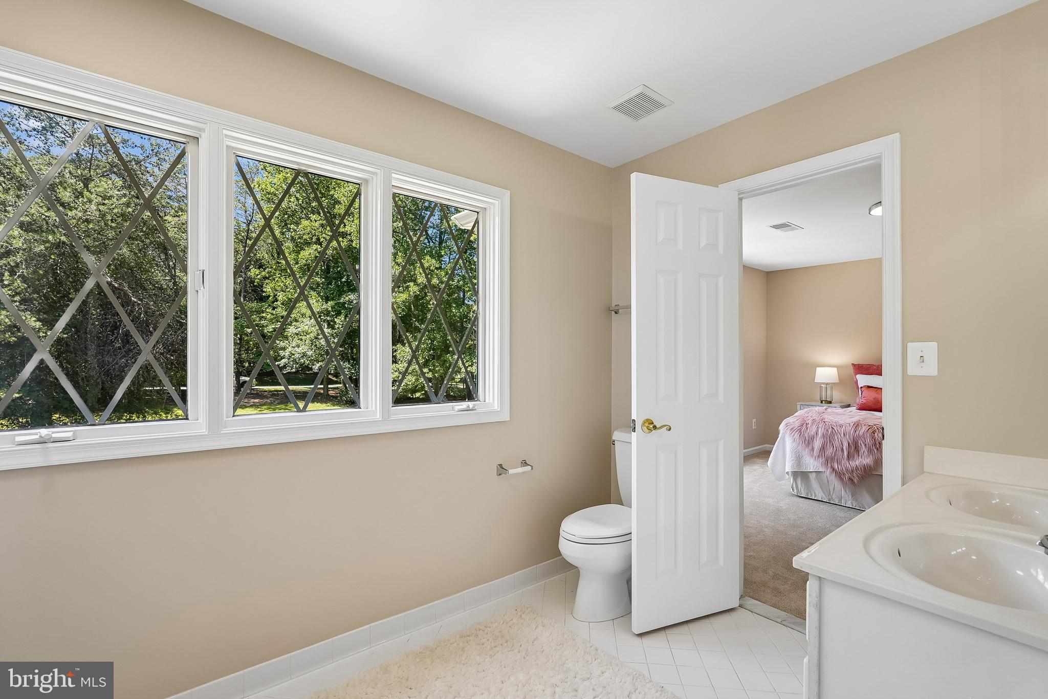 CROSSFIELDS - Residential