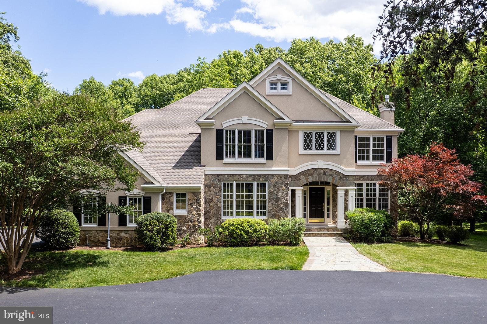 CROSSFIELDS - Residential