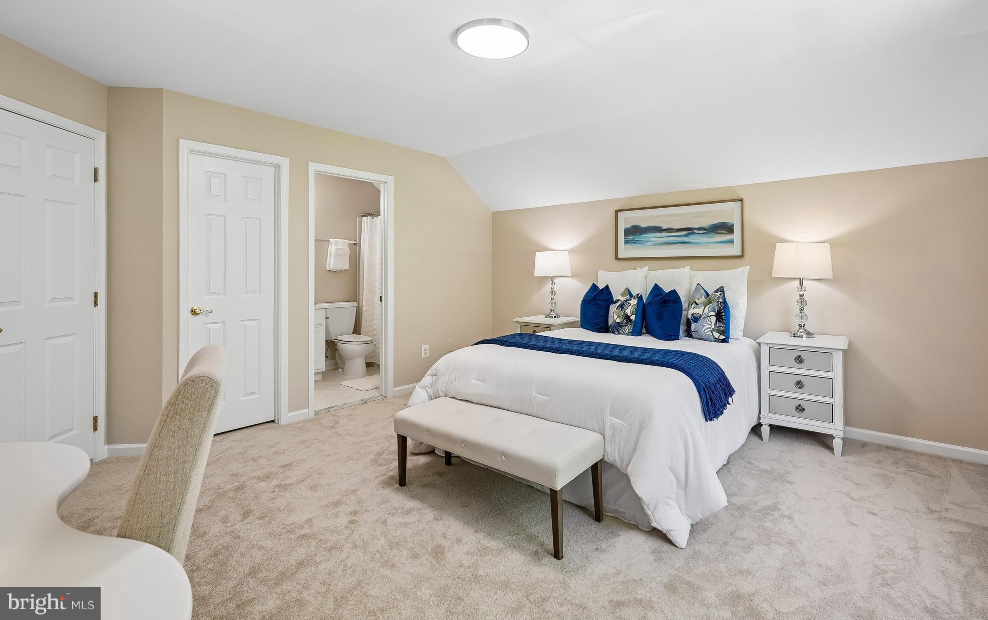 CROSSFIELDS - Residential