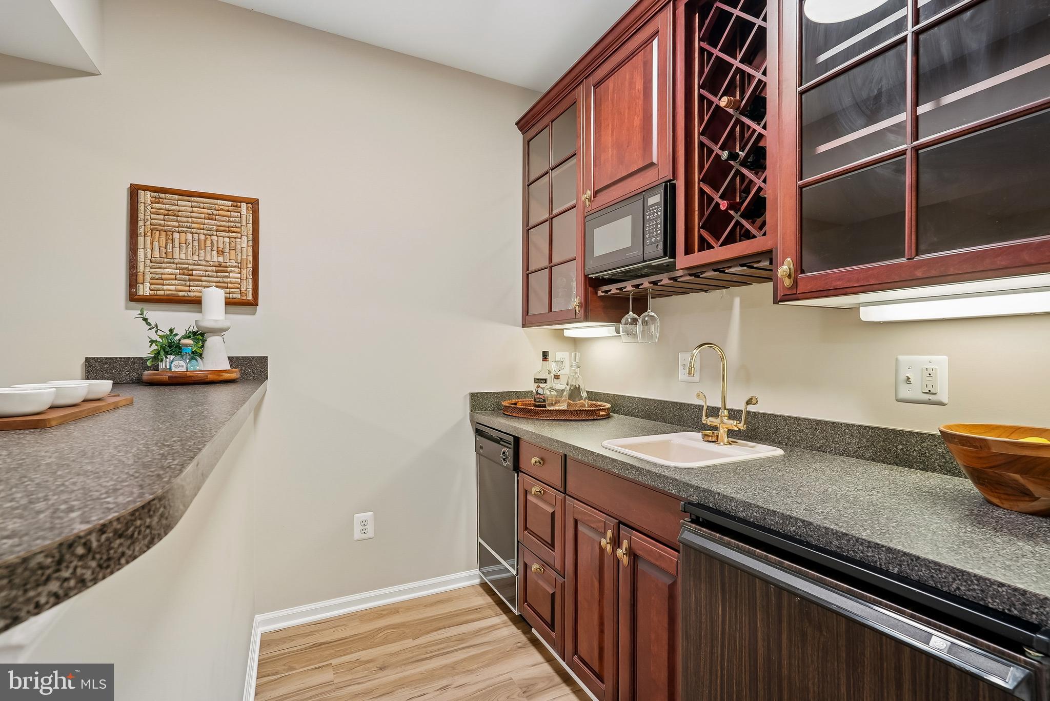 CROSSFIELDS - Residential