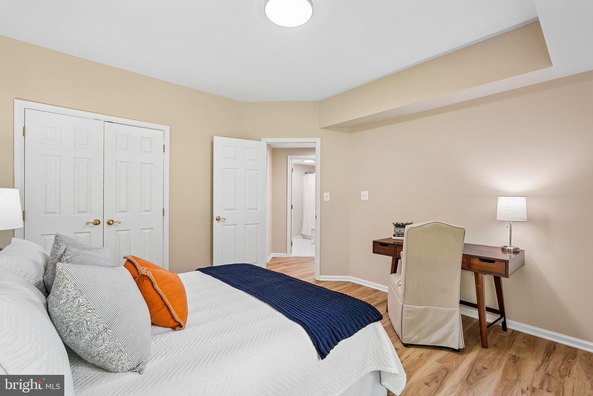 CROSSFIELDS - Residential