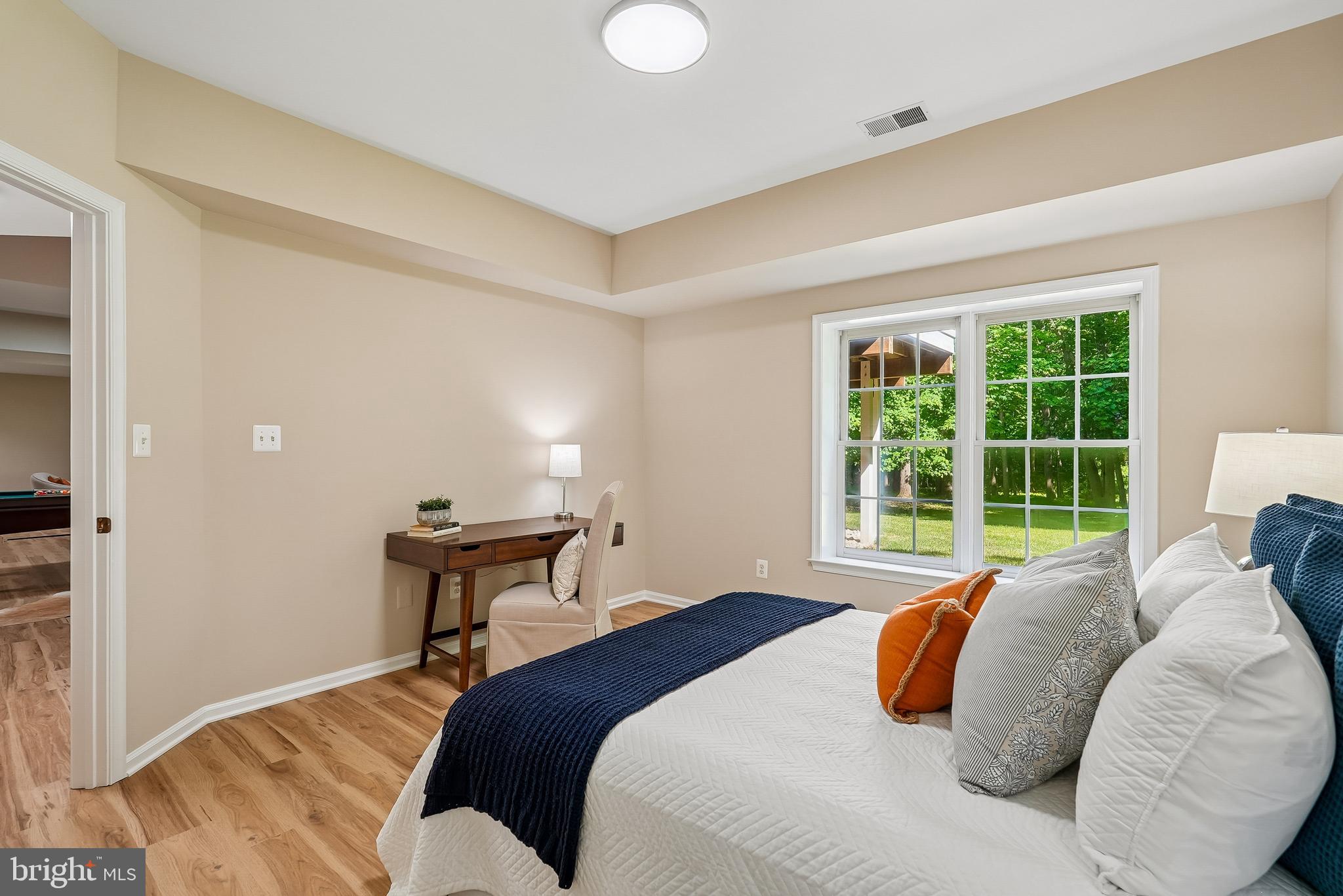 CROSSFIELDS - Residential