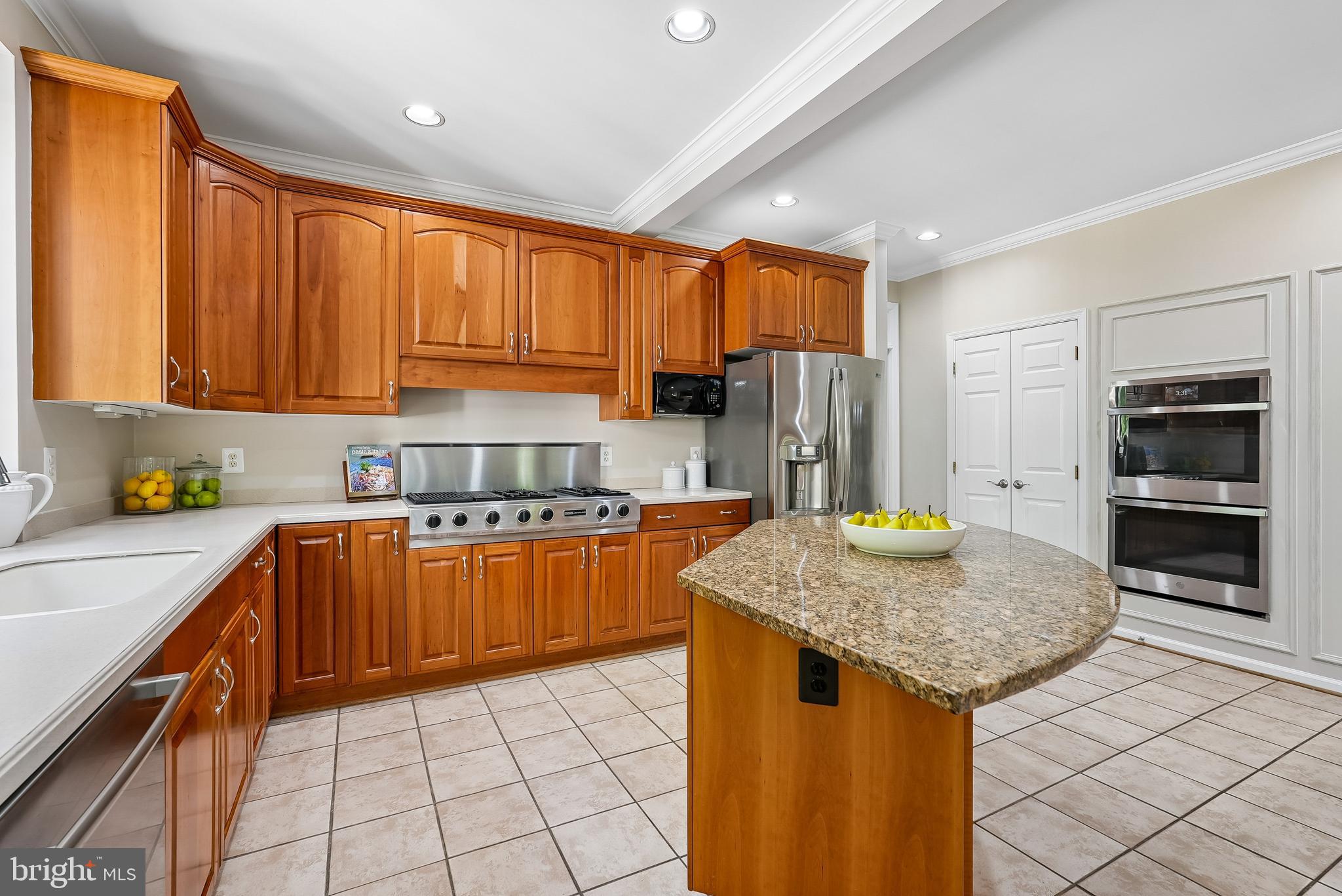 CROSSFIELDS - Residential