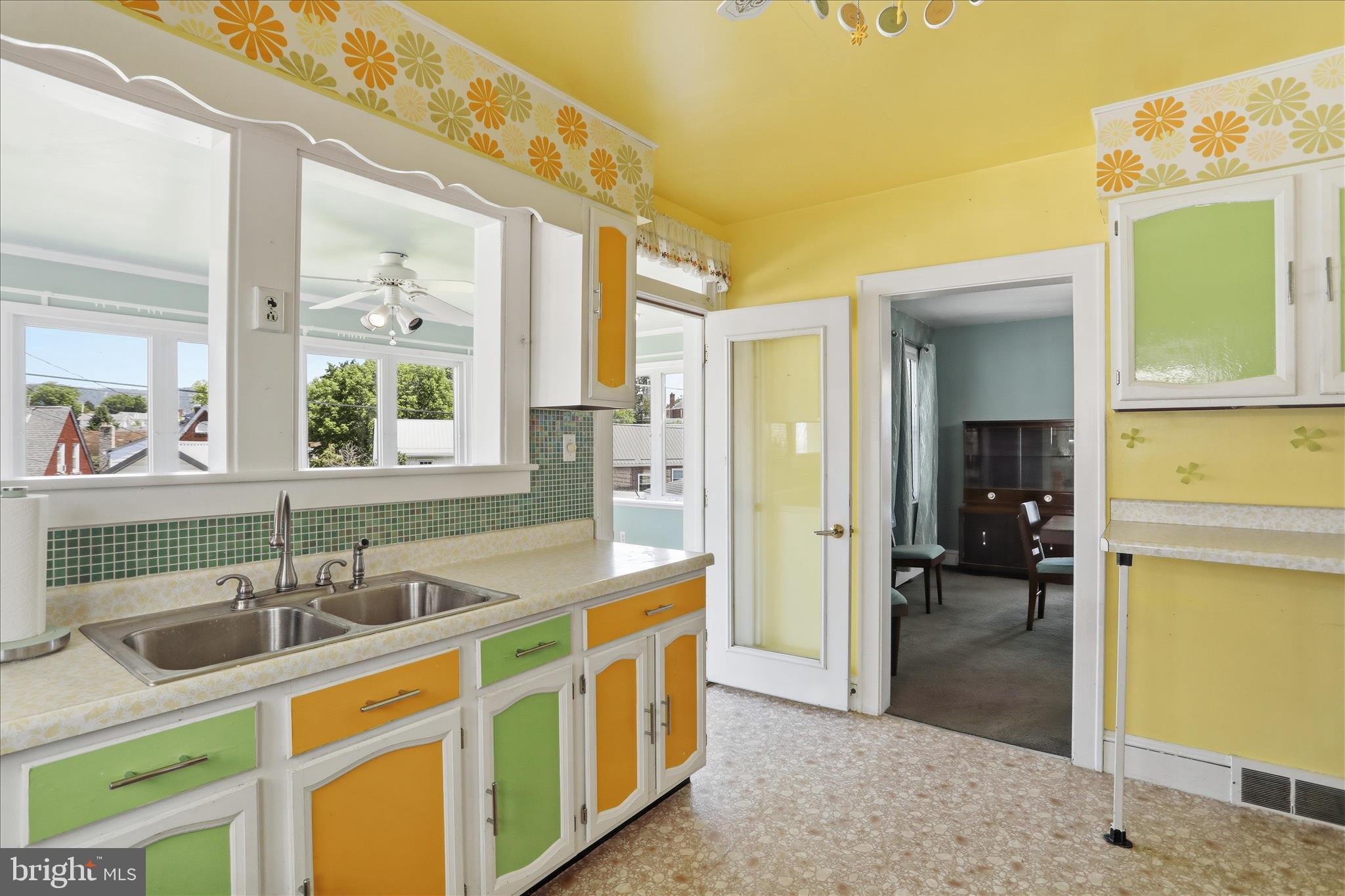 JOHNSON HEIGHTS - Residential