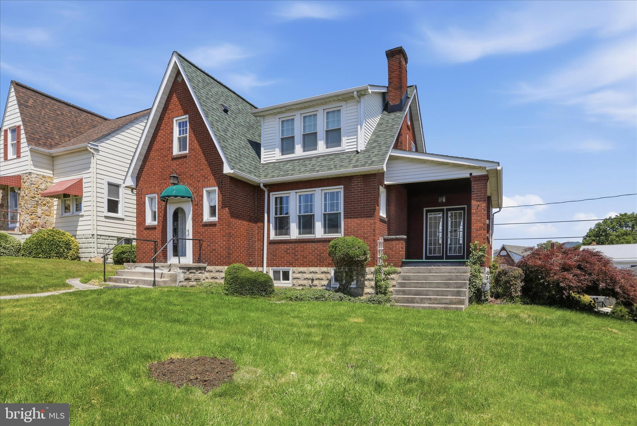 JOHNSON HEIGHTS - Residential