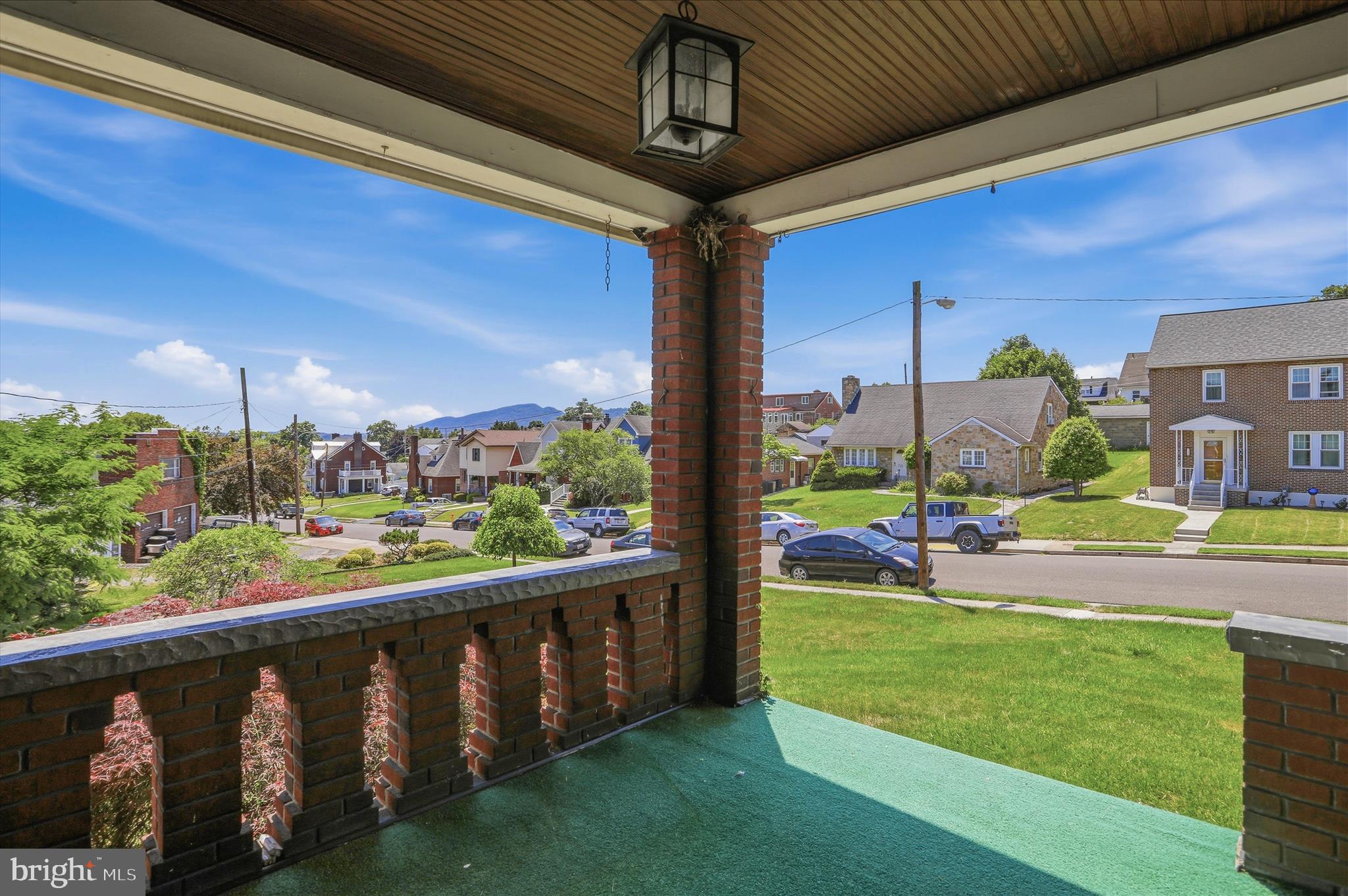 JOHNSON HEIGHTS - Residential