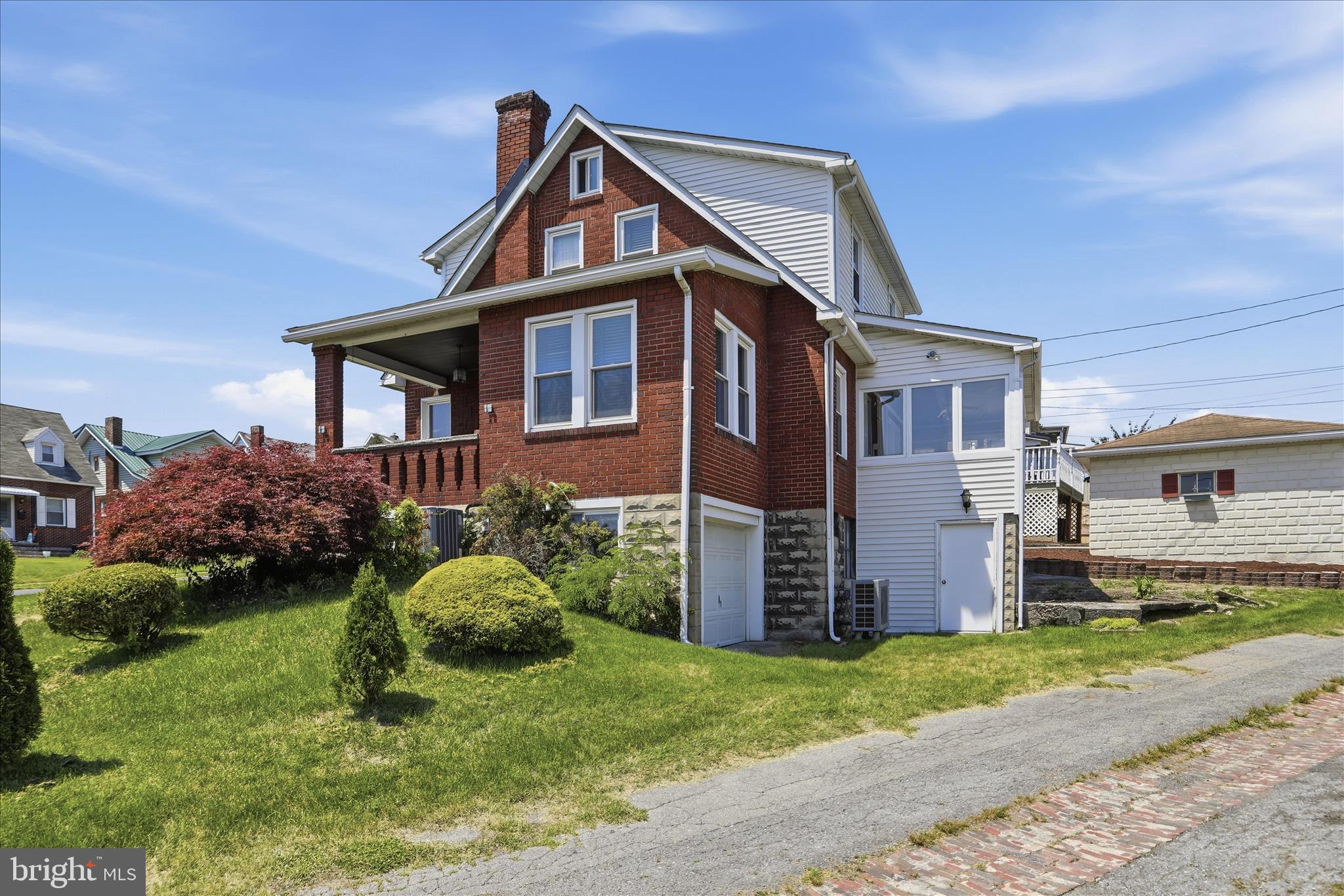 JOHNSON HEIGHTS - Residential