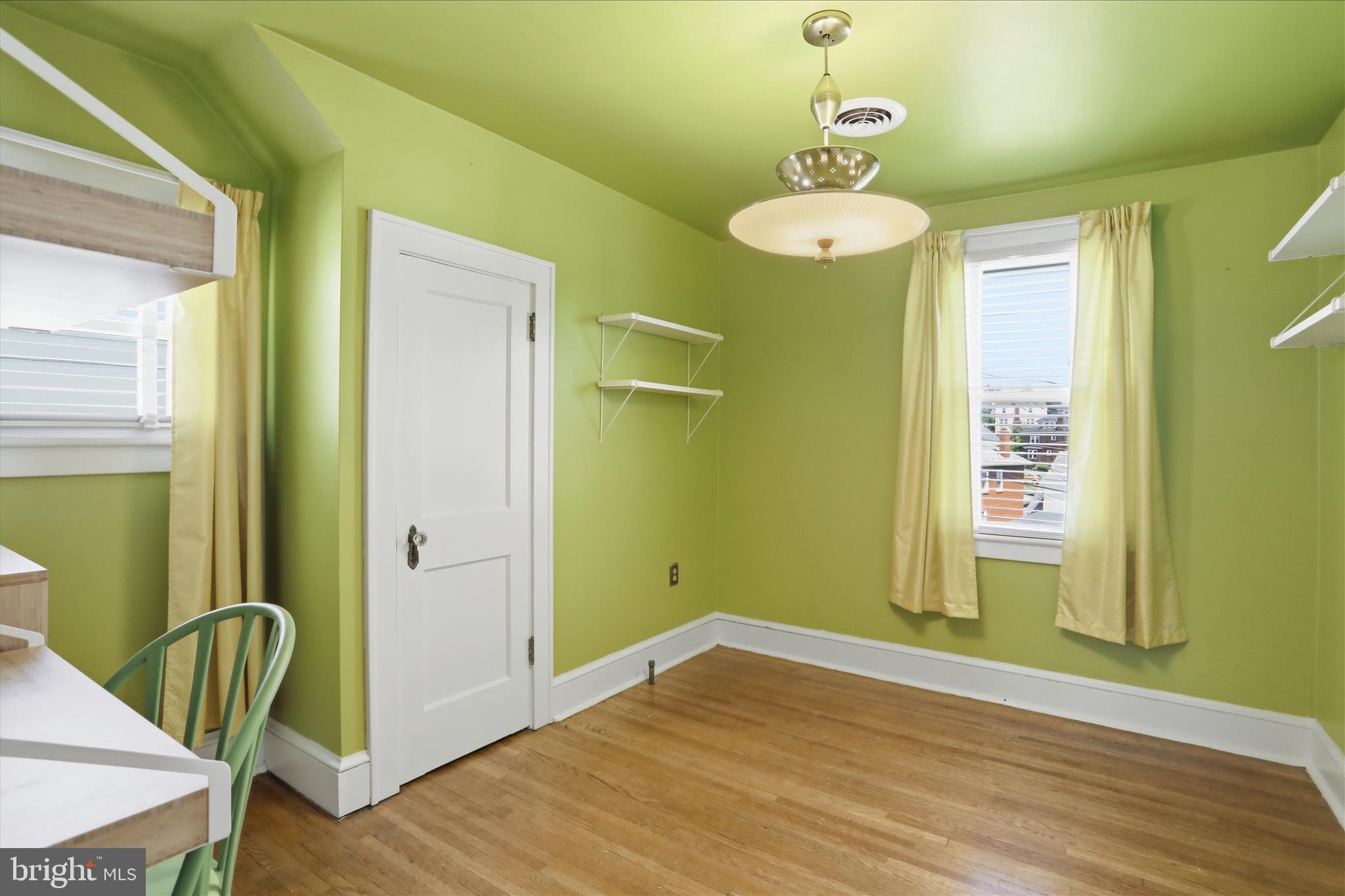 JOHNSON HEIGHTS - Residential