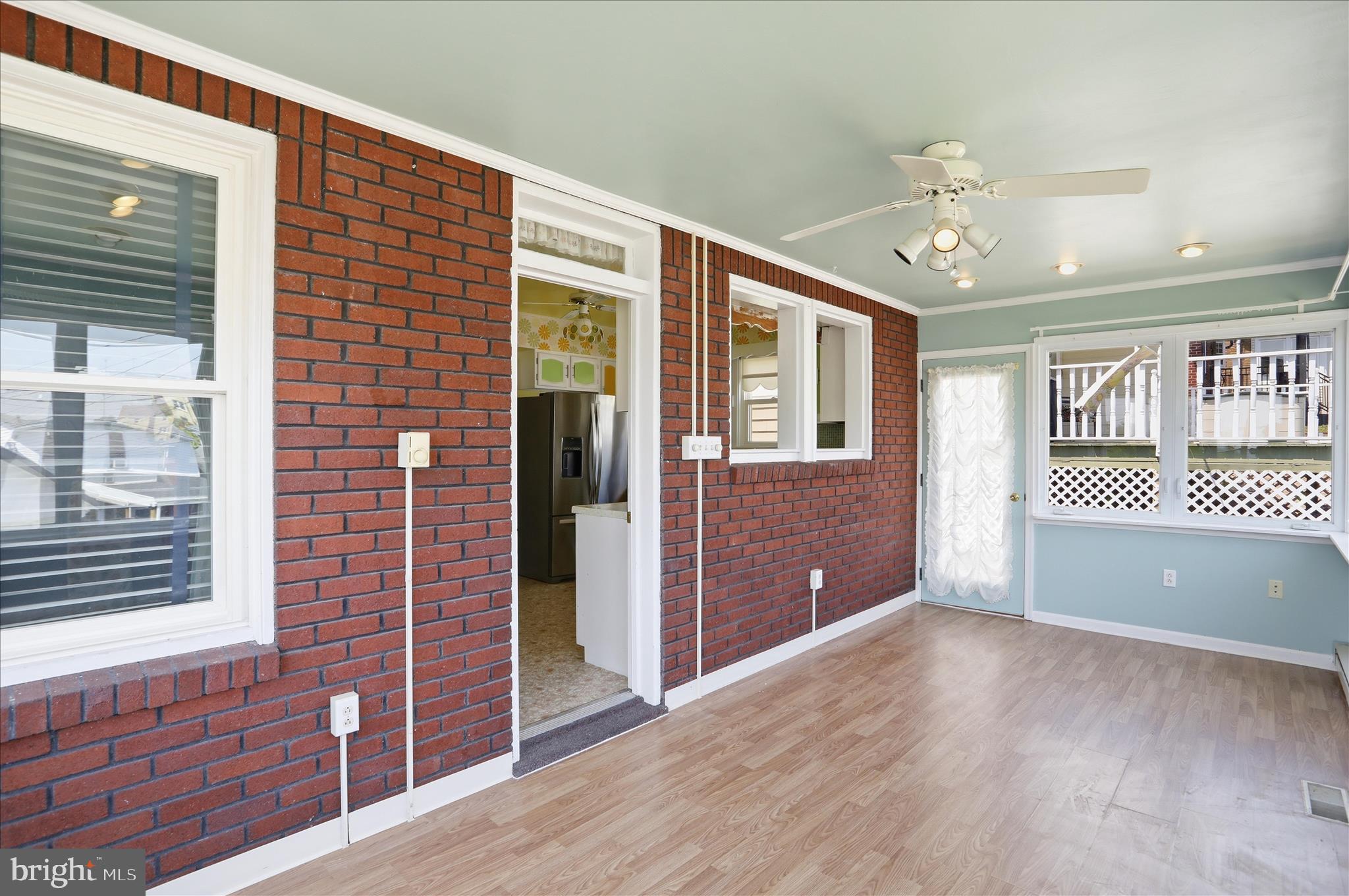 JOHNSON HEIGHTS - Residential