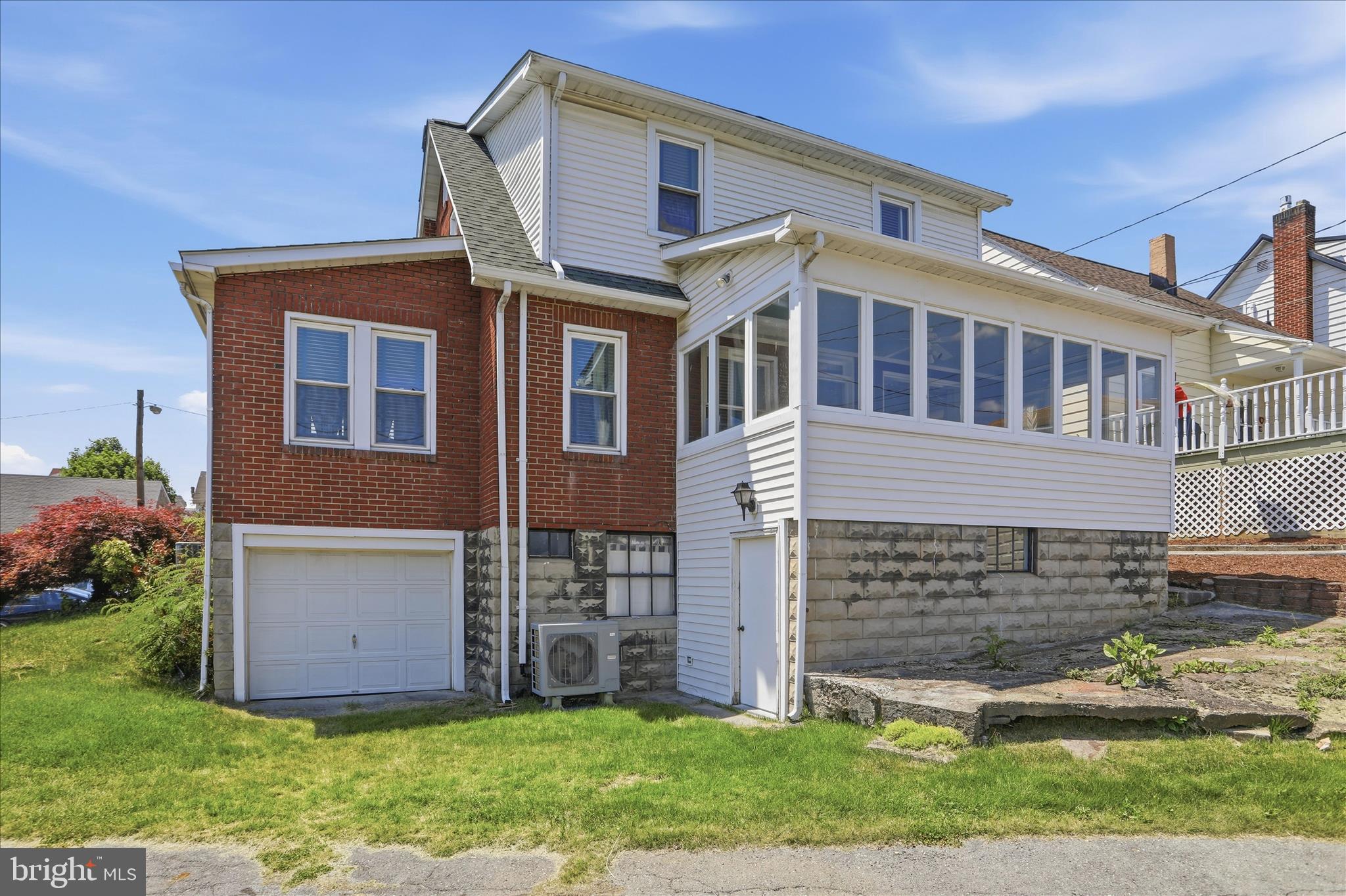JOHNSON HEIGHTS - Residential