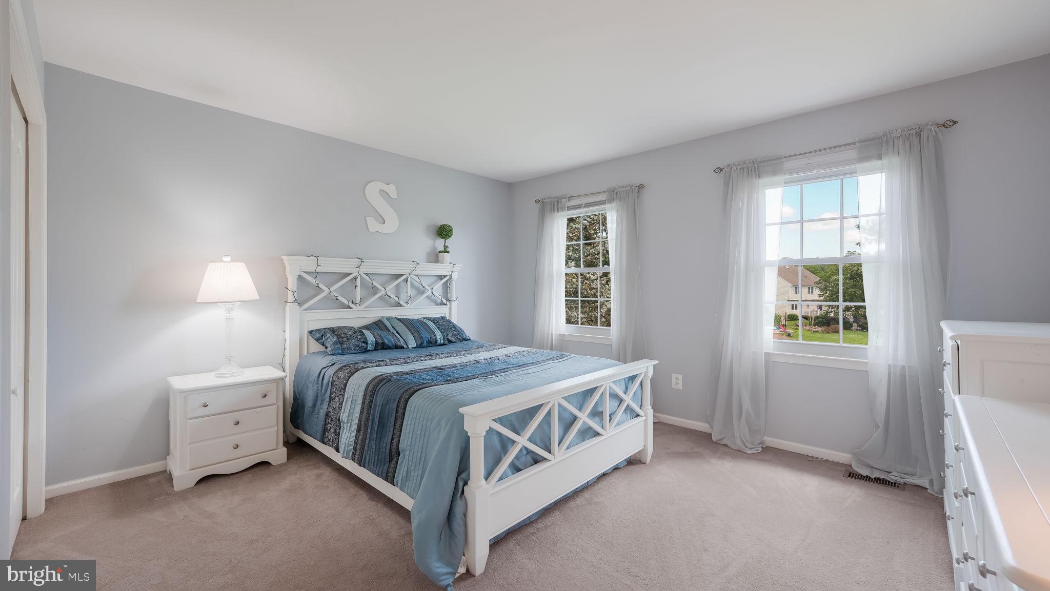 NORTHAMPTON CROSSG - Residential