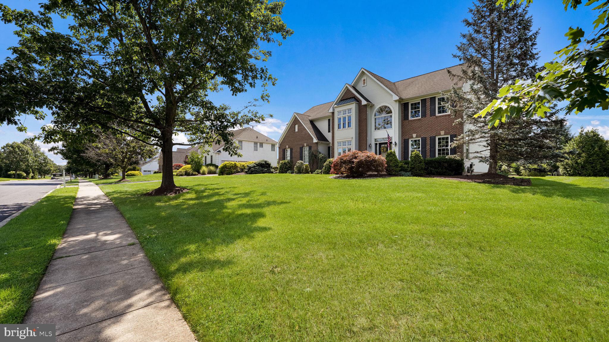 NORTHAMPTON CROSSG - Residential
