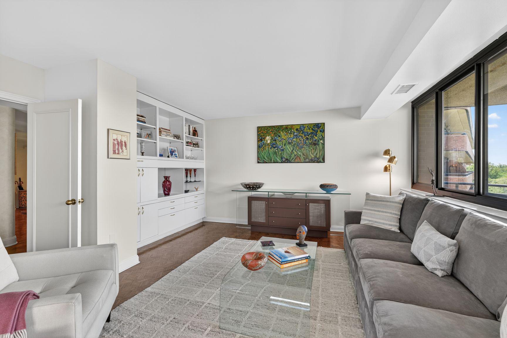 FRIENDSHIP HEIGHTS - Residential