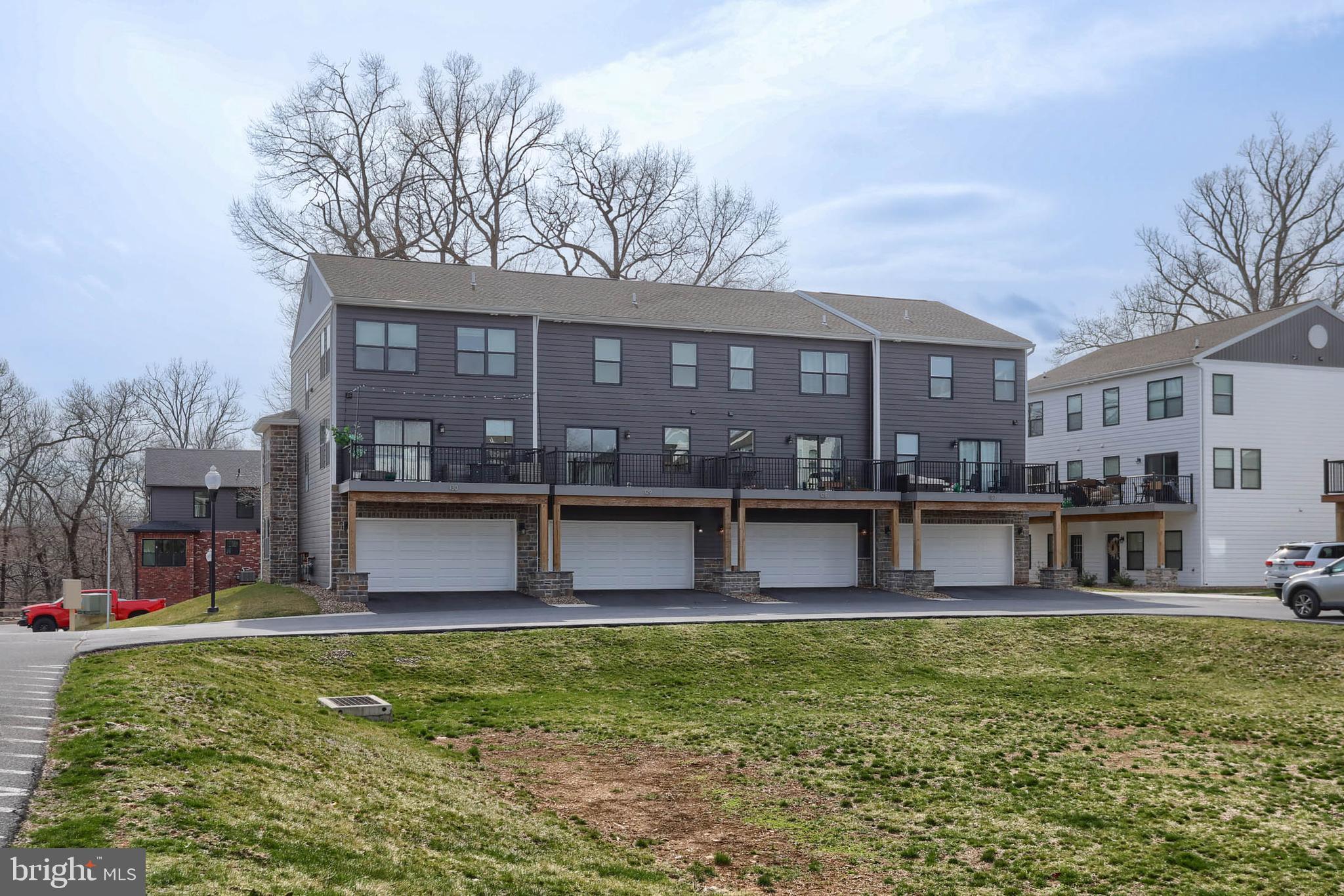HIGH POINTE IN HERSHEY - Residential Lease