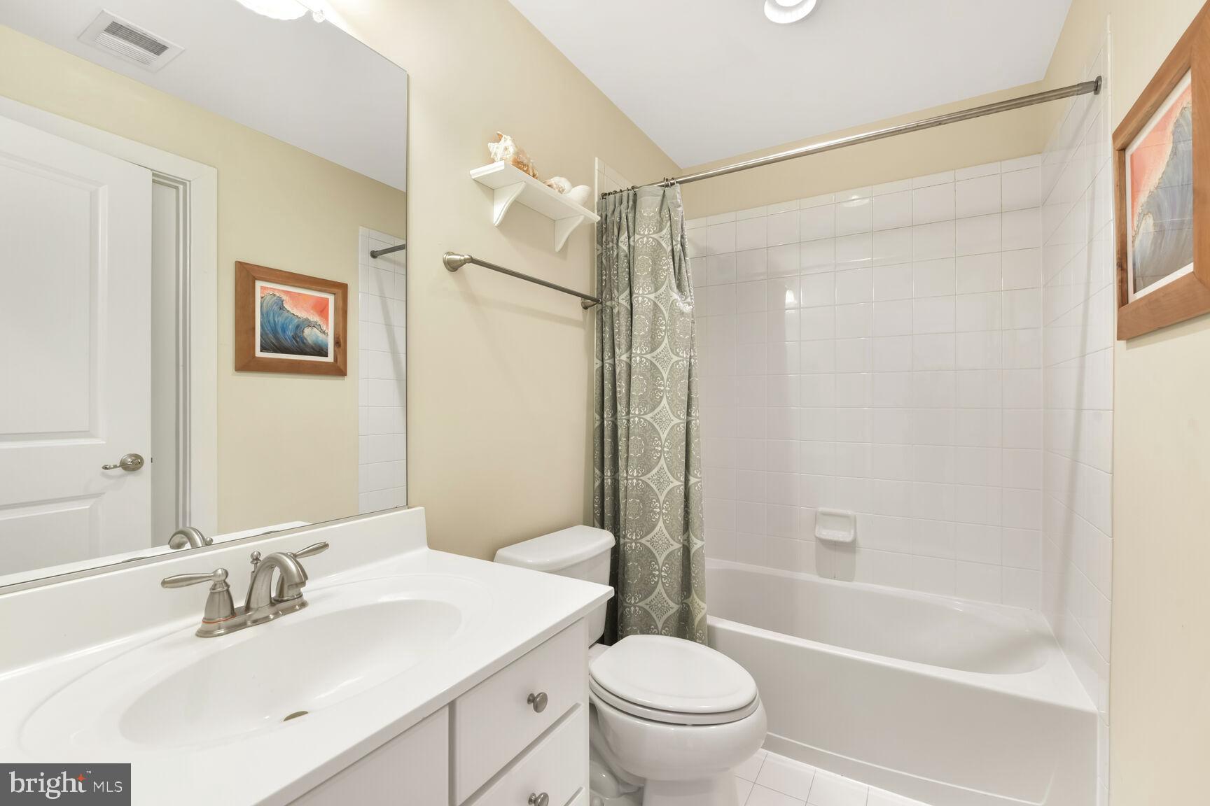 ONE LOUDOUN - Residential