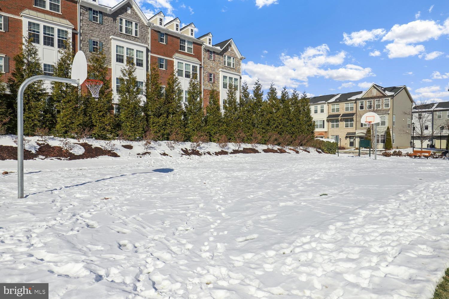 EAST GATE CONDOMINIUMS - Residential